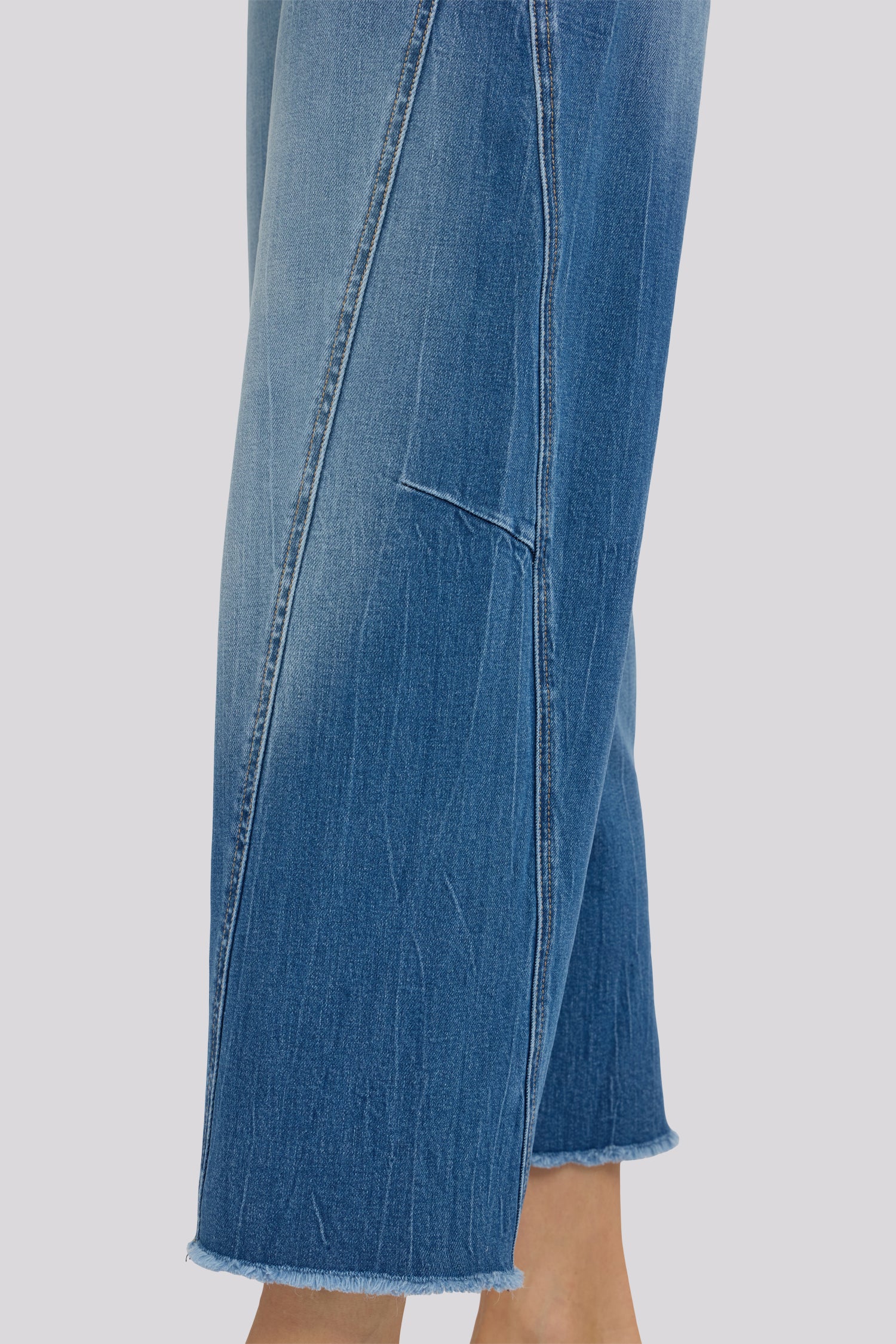 Alyssa Relaxed Crop Jeans - Pacifica - Image 2