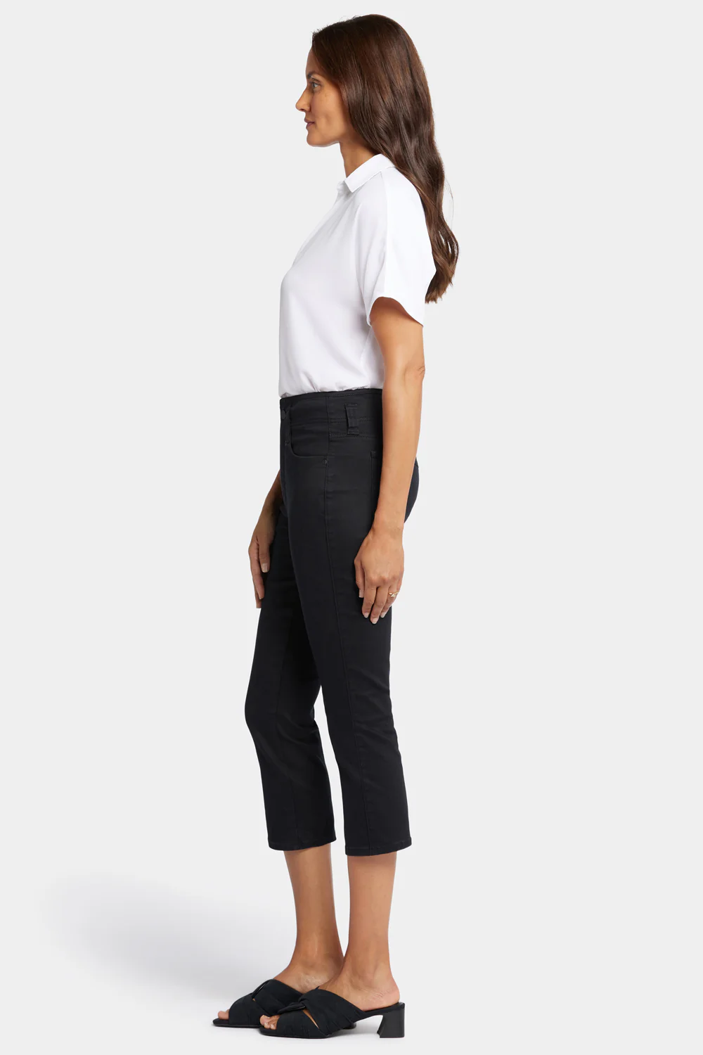 Ami Skinny Capri Jeans In Petite - Black - Image 5