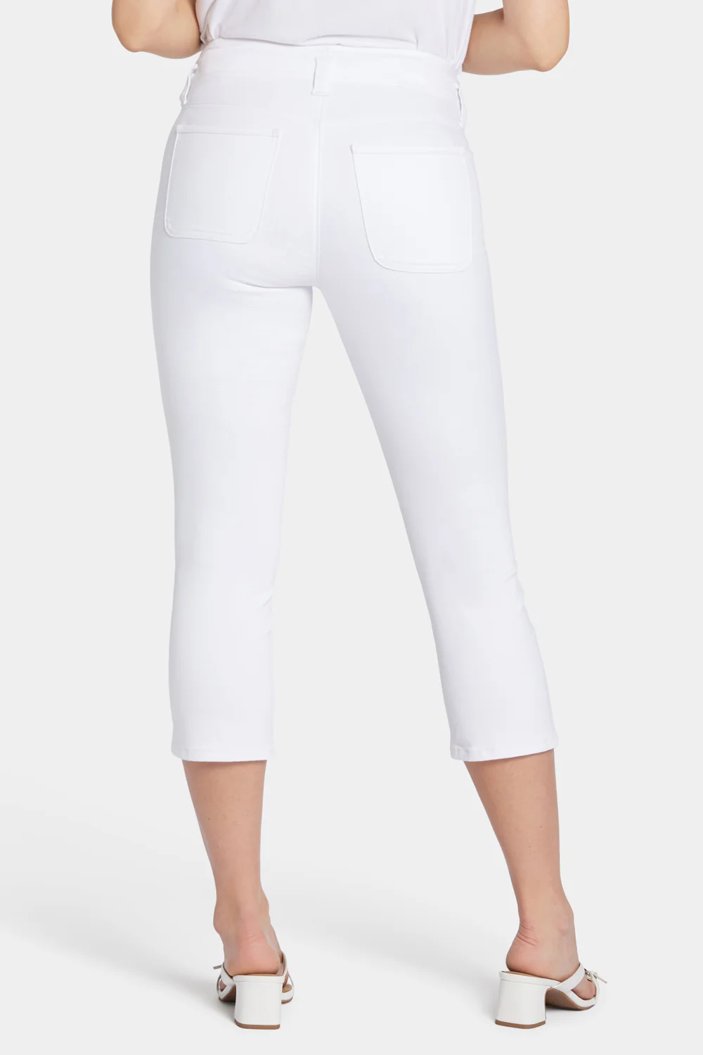 Ami Skinny Capri Jeans In Petite - Optic White - Image 2