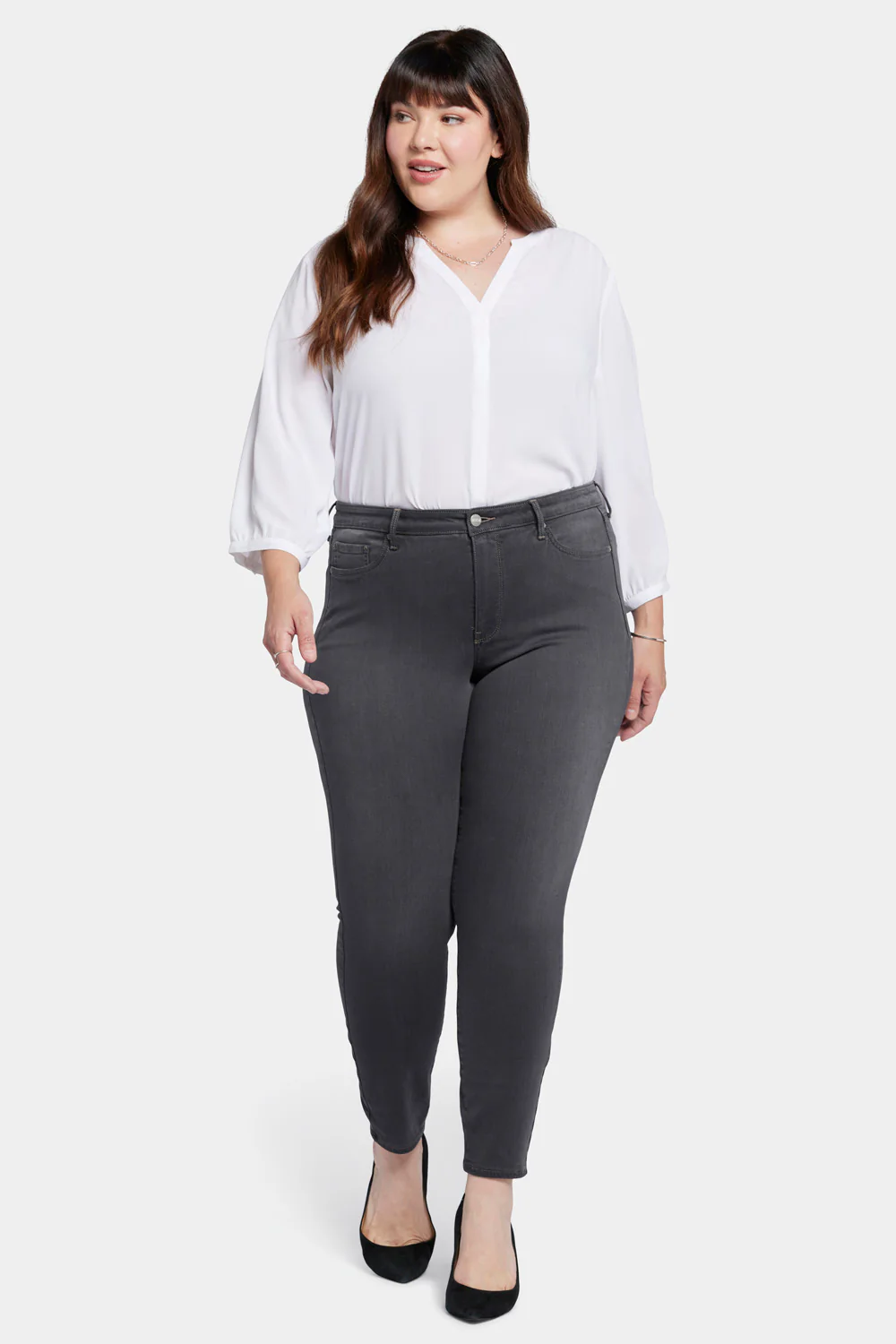 Ami Skinny Jeans In Plus Size - Beatrix - Image 4