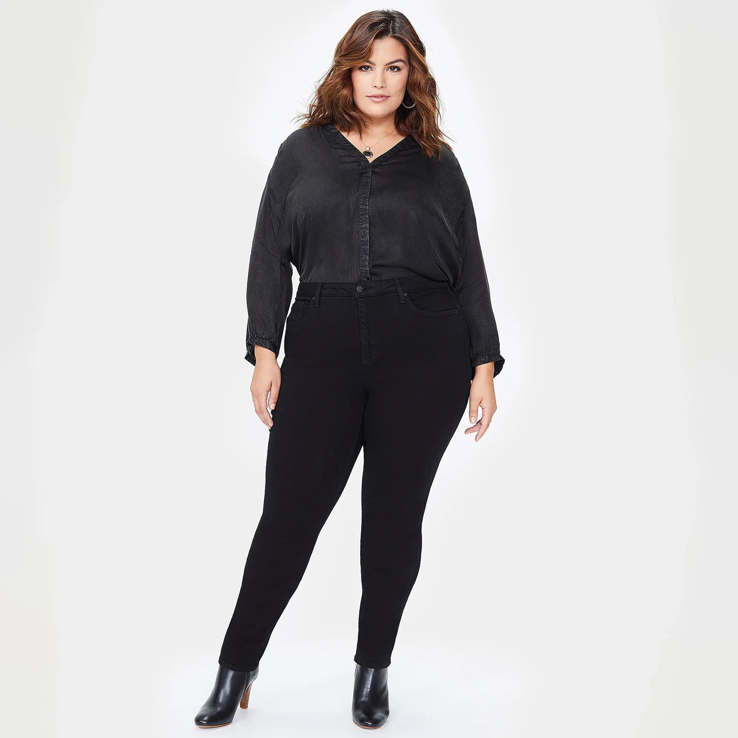 Ami Skinny Jeans In Plus Size - Black - Image 8