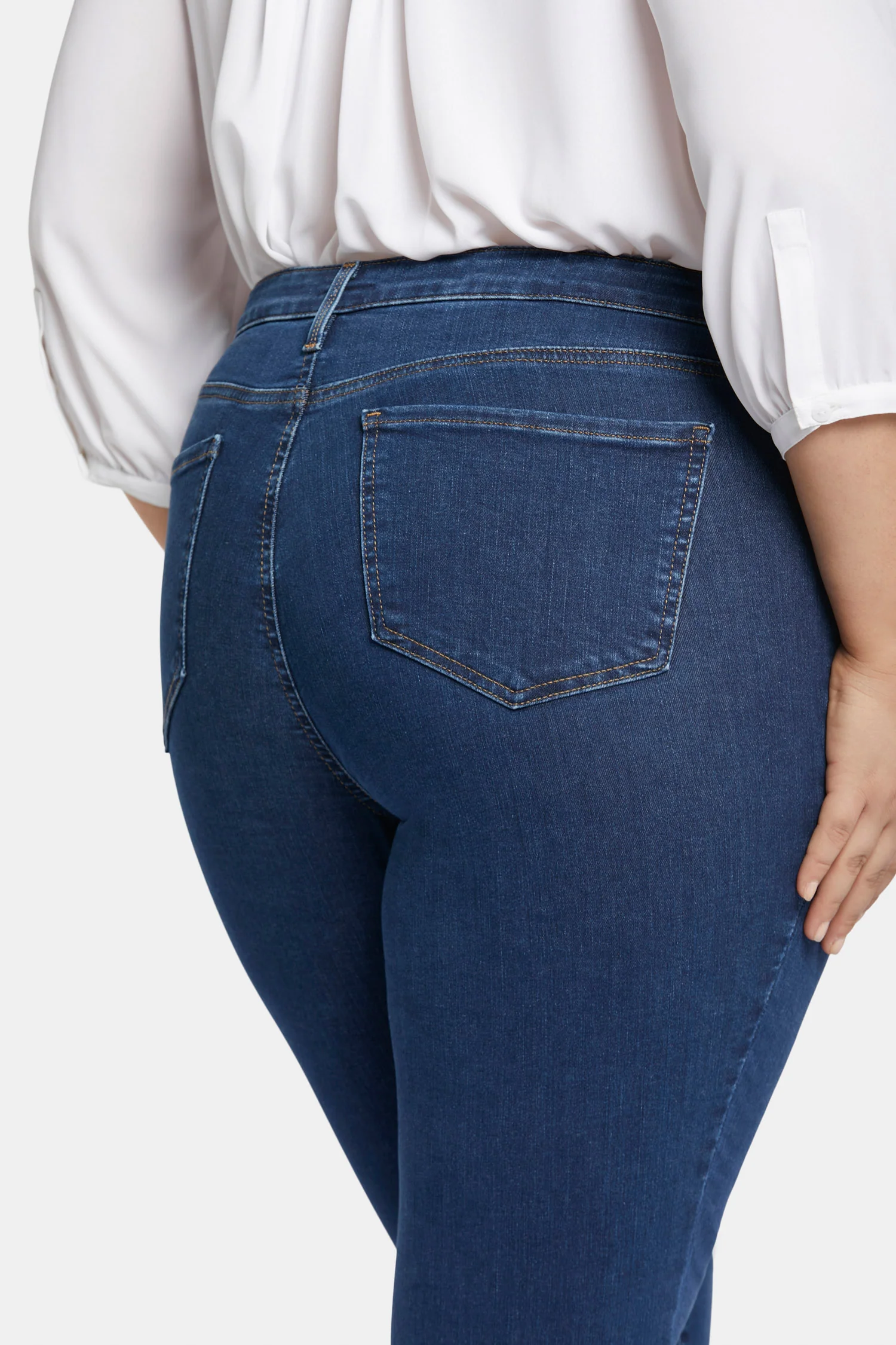 Ami Skinny Jeans In Plus Size - Quinn - Image 6