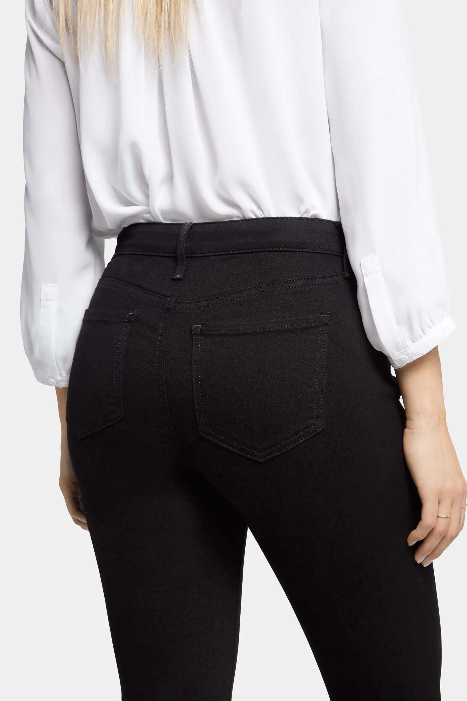 Barbara Bootcut Jeans In Petite - Black - Image 6