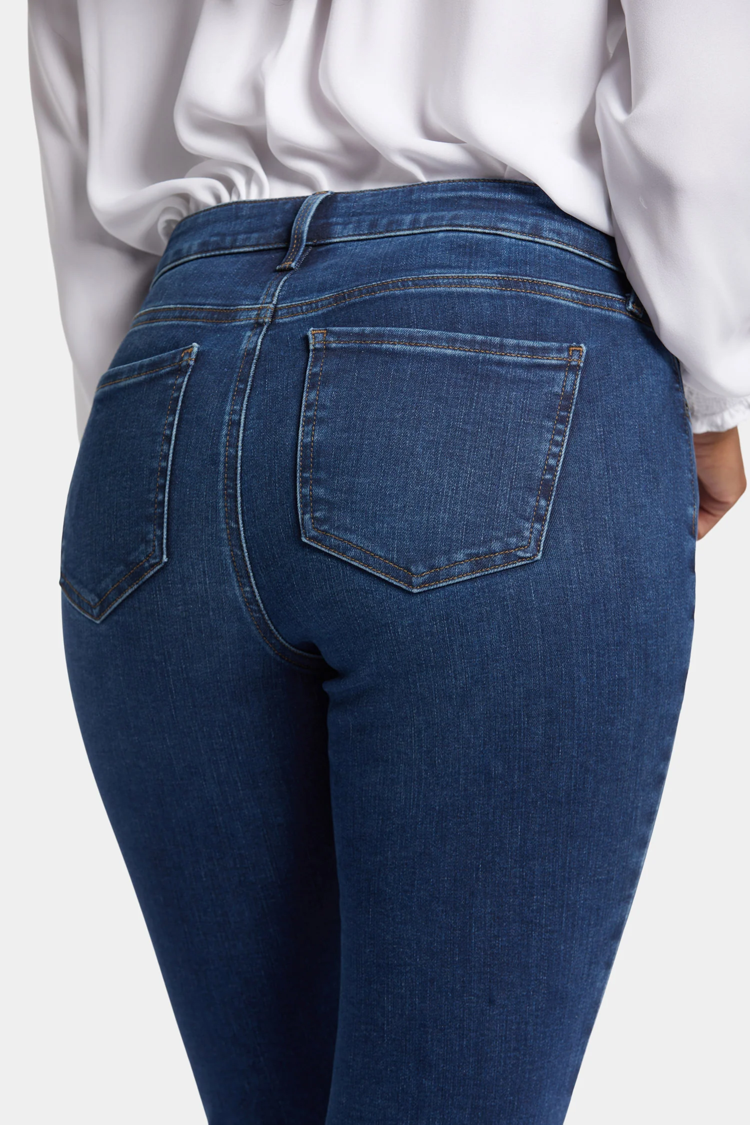 Barbara Bootcut Jeans In Petite - Cooper - Image 6