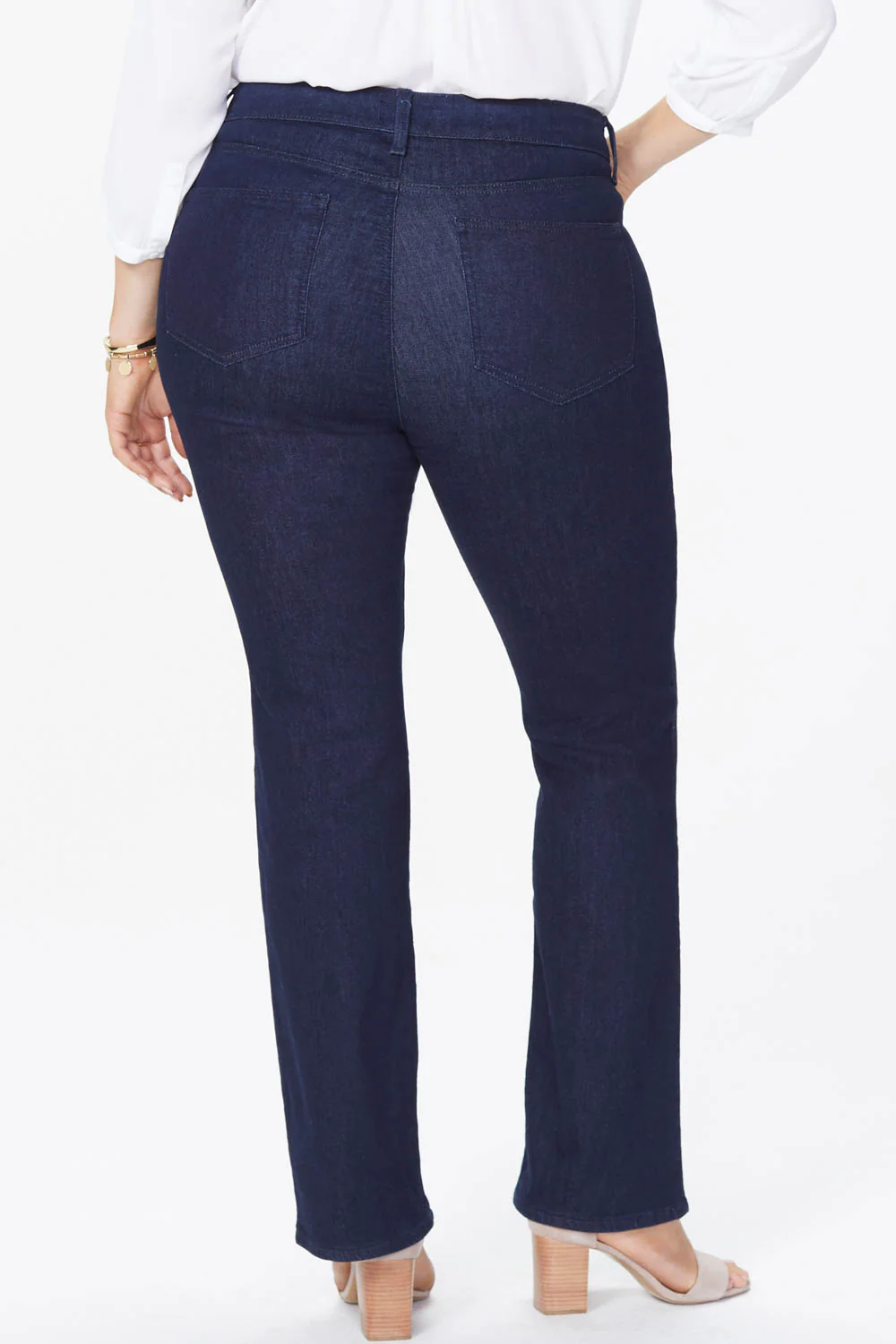 Barbara Bootcut Jeans In Plus Size - Rinse - Image 4