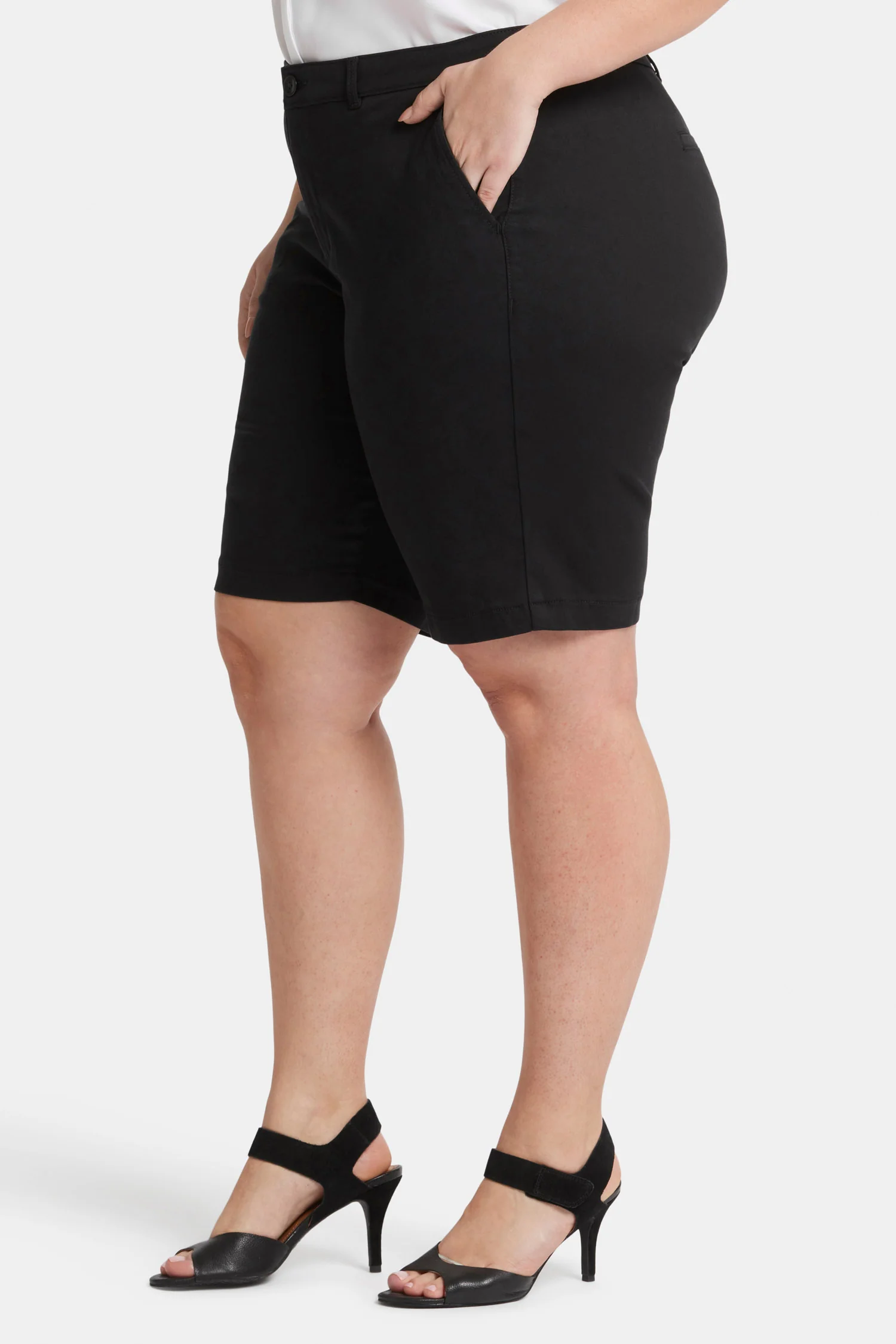 Bermuda Shorts In Plus Size - Black - Image 3