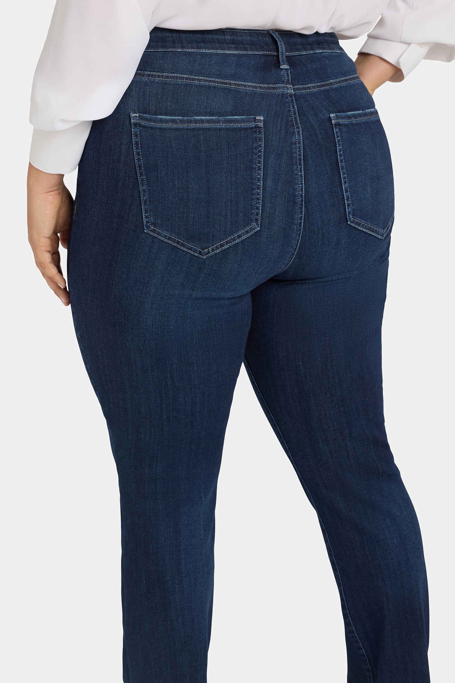 Billie Mini Bootcut Jeans In Plus Size - Ink Skyline - Image 5