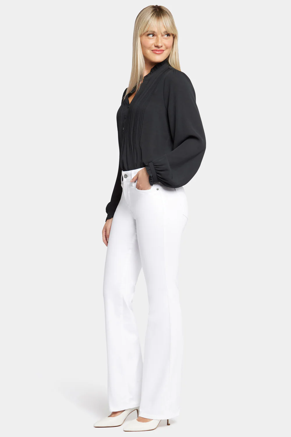 Blake Slim Flared Jeans In Petite - Optic White - Image 5
