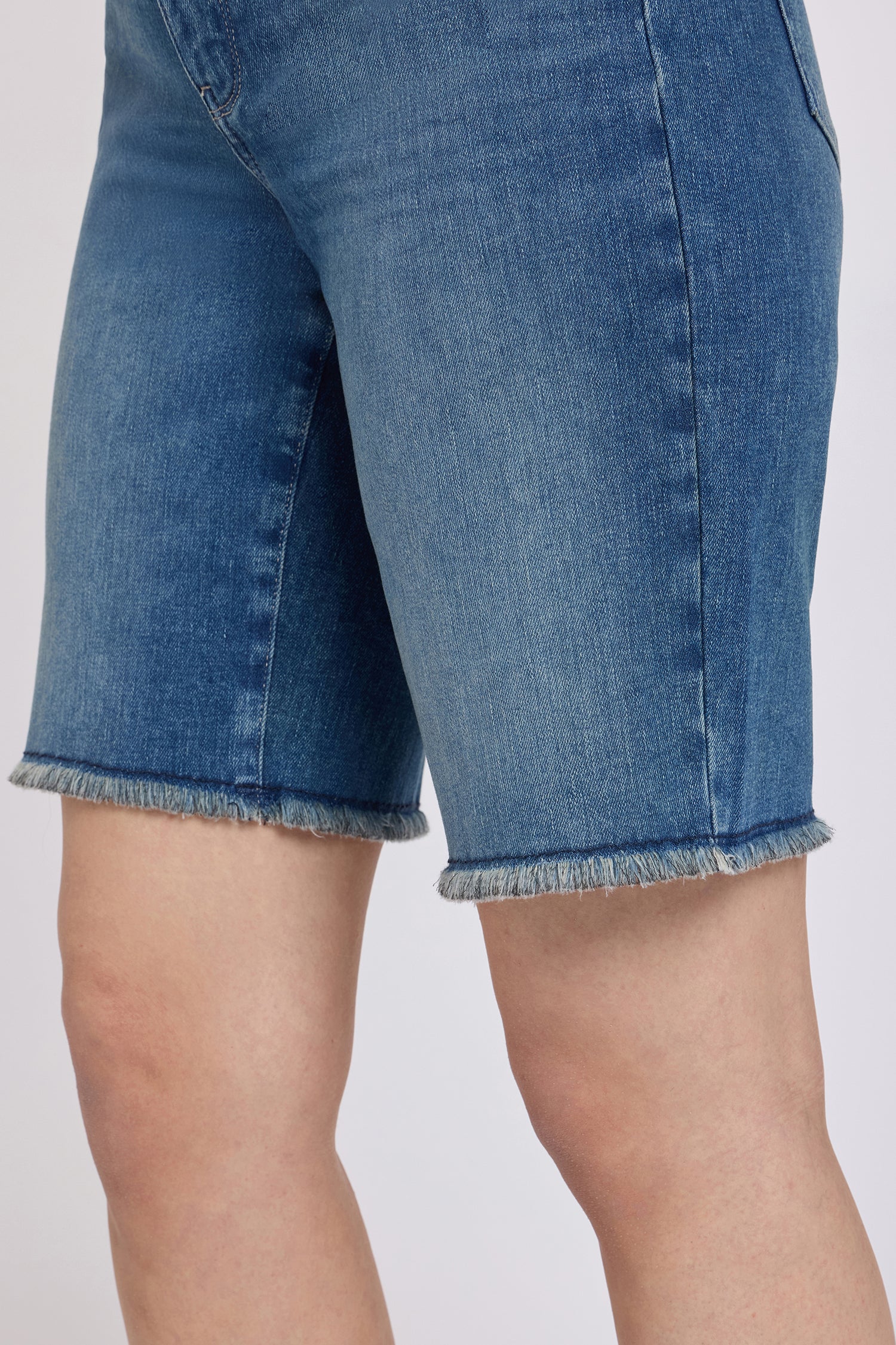 Boyfriend Denim Shorts In Petite - Breezy Palms - Image 5