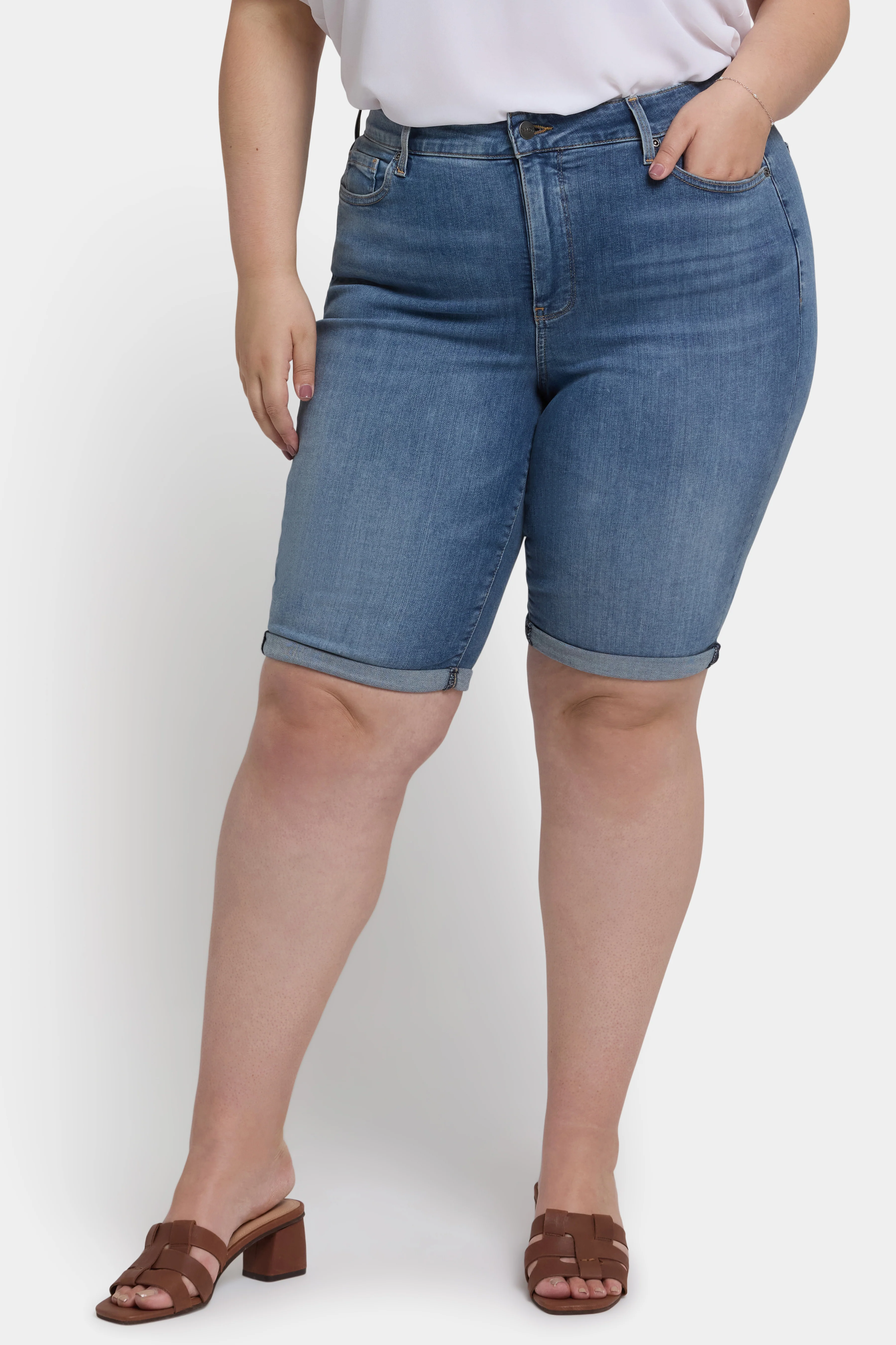 Briella 11 Inch Denim Shorts In Plus Size - Barcelona Breeze - Image 4
