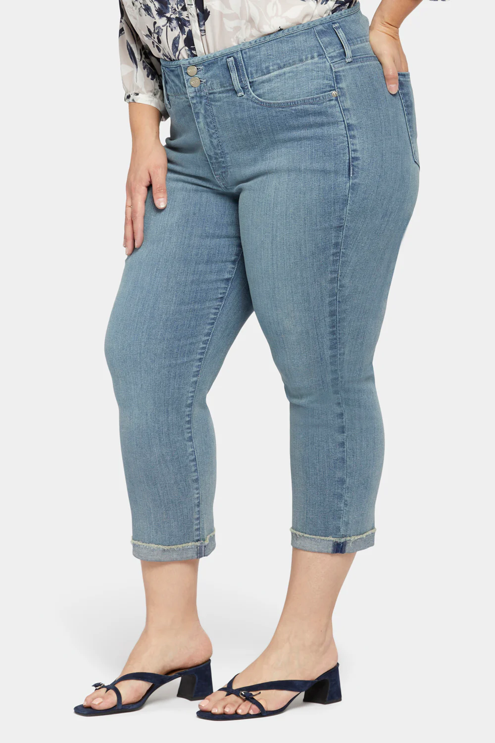 Chloe Capri Jeans In Plus Size - Thistle Falls - Image 3