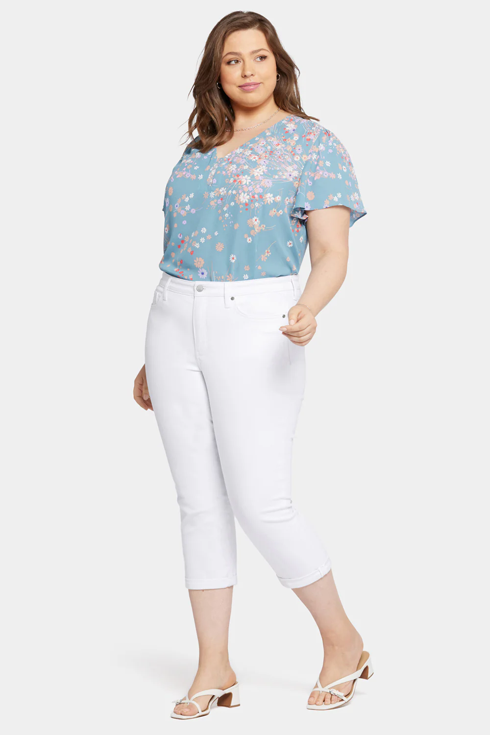 Chloe Skinny Capri Jeans In Plus Size - Optic White - Image 5