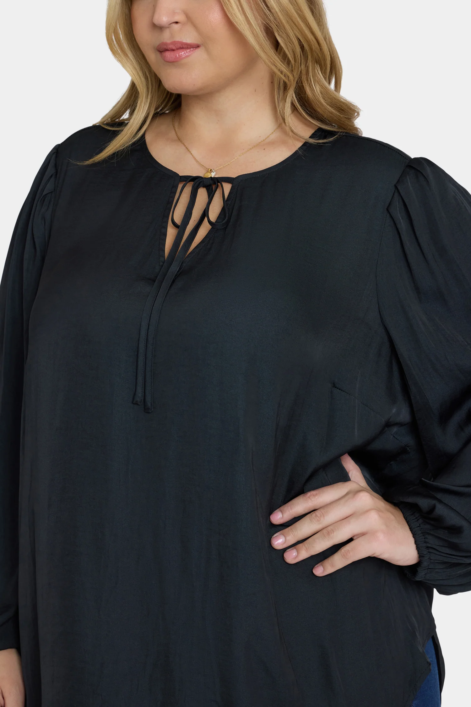 Elsie Blouse In Plus Size - Black - Image 2