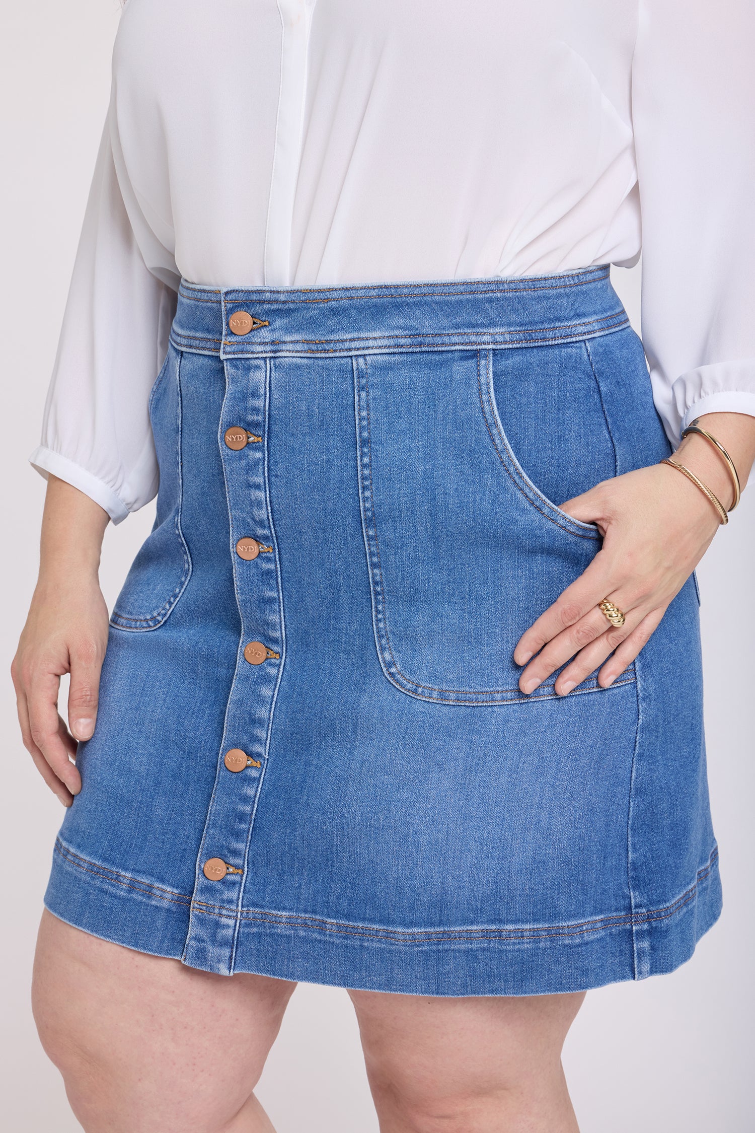 High Rise A-Line Utility Denim Skirt In Plus Size - Blue Paradise - Image 5