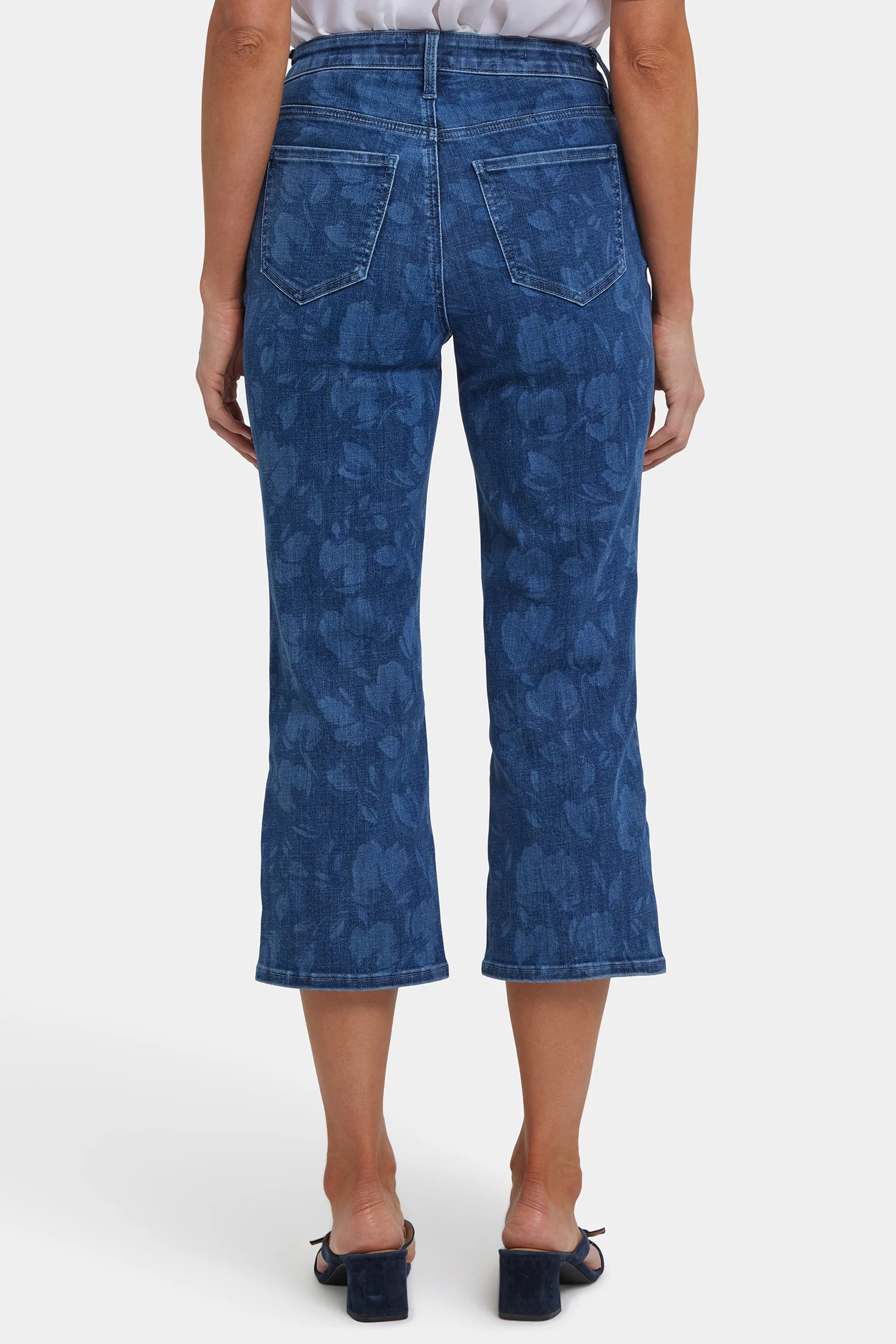 Joni Relaxed Capri Jeans In Petite - Indigo Bella - Image 2
