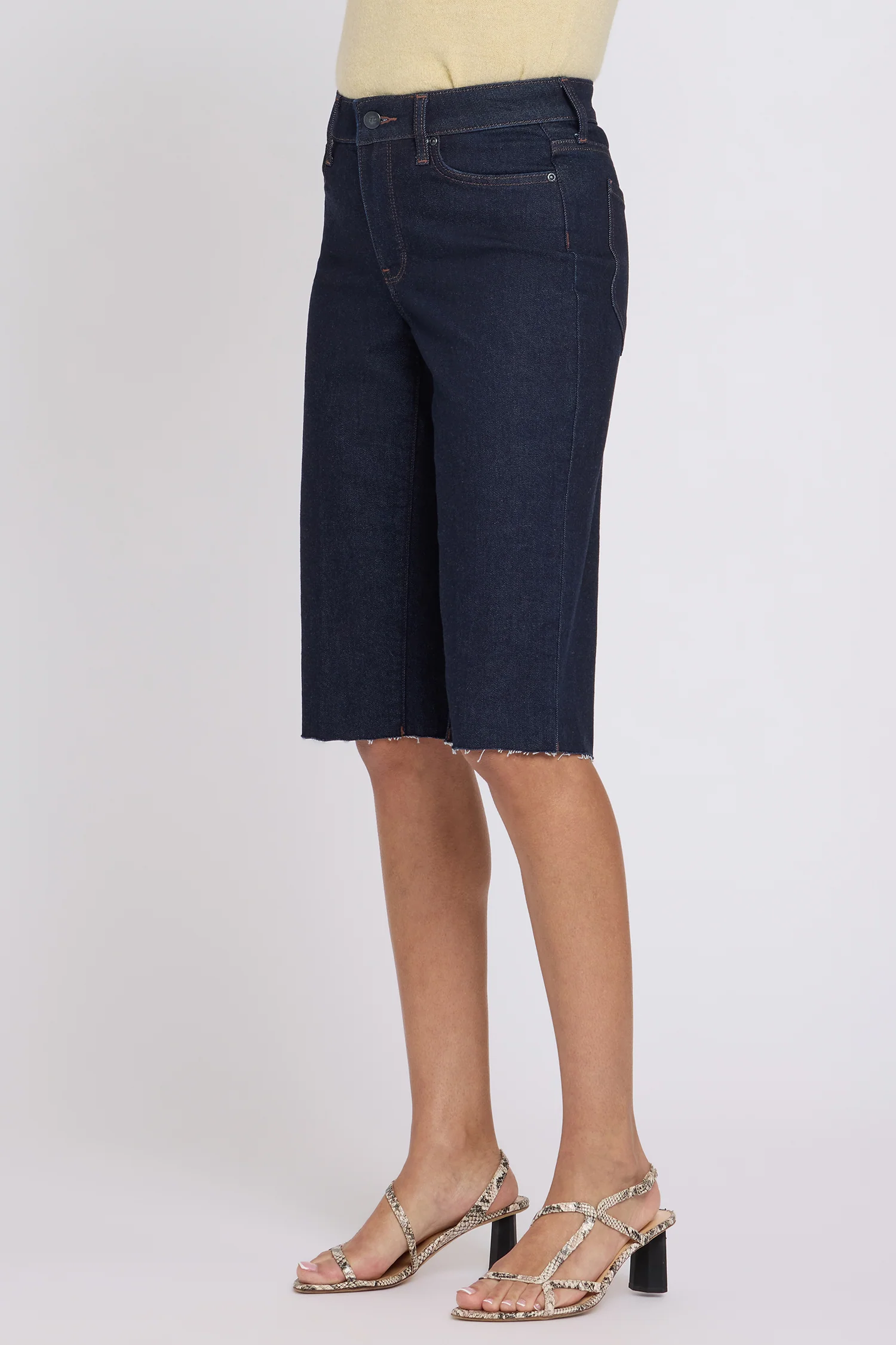 Kristie '80s Bermuda Denim Shorts In Petite - Magical - Image 3
