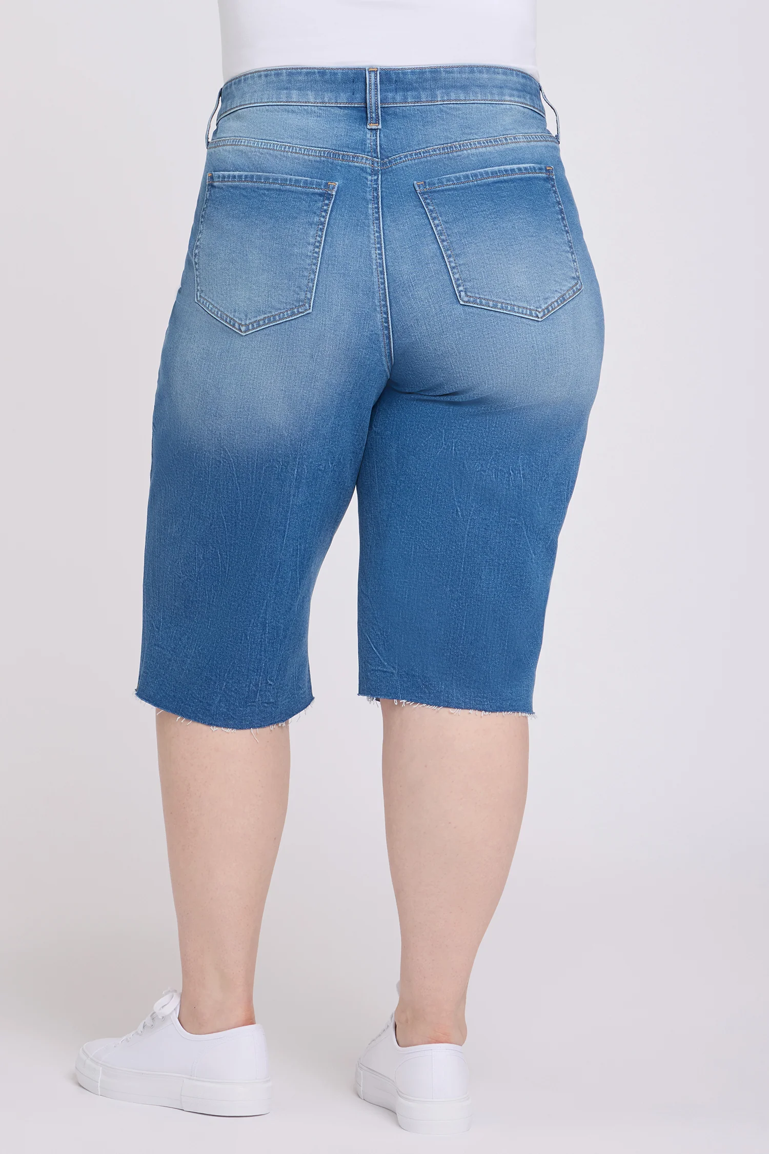 Kristie '80s Bermuda Denim Shorts In Plus Size - Pacifica - Image 2