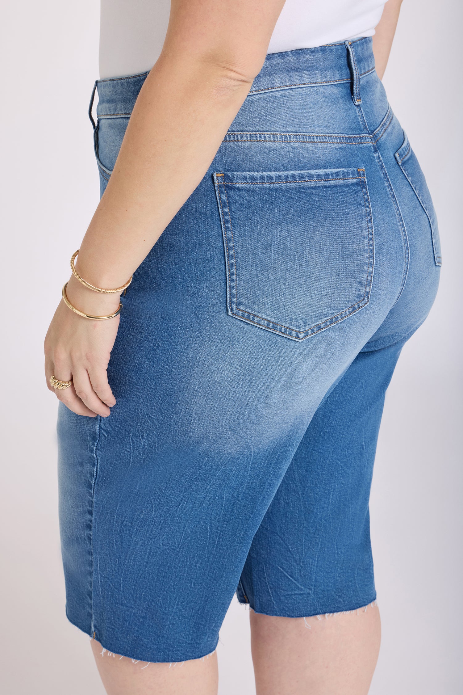 Kristie '80s Bermuda Denim Shorts In Plus Size - Pacifica - Image 5