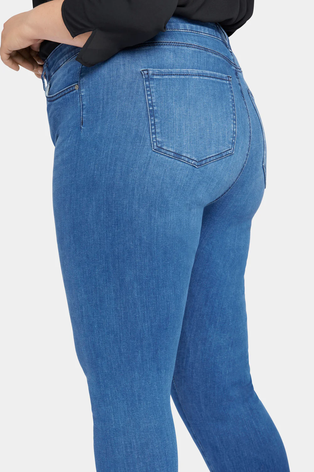 Le Silhouette Ami Skinny Jeans In Plus Size - Amour - Image 6