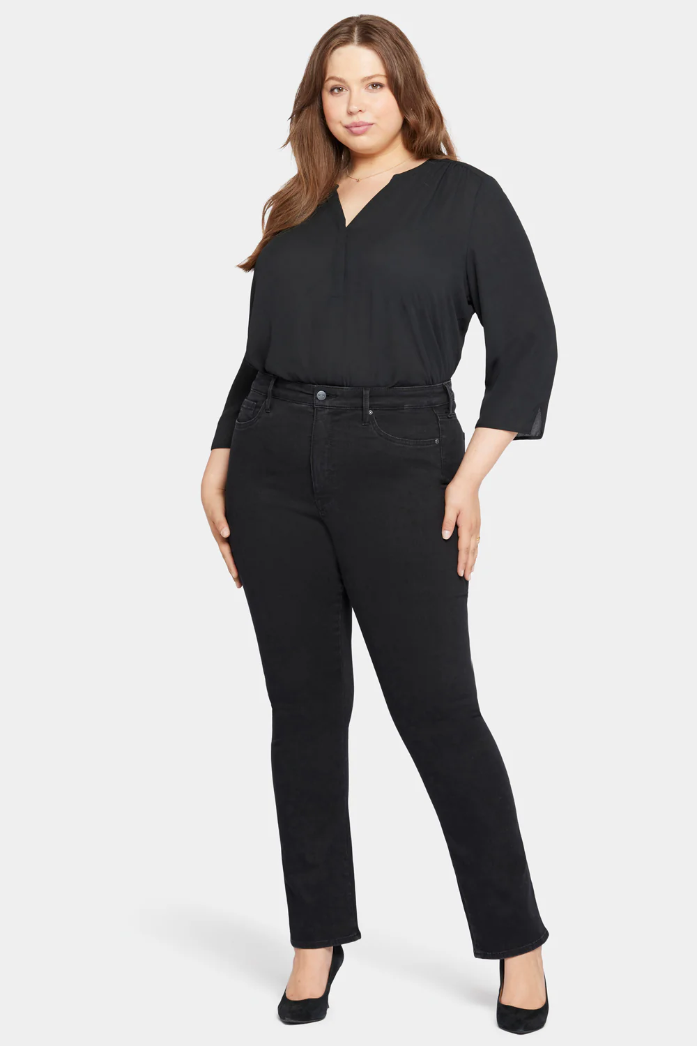 Le Silhouette Slim Bootcut Jeans In Plus Size - Stellar - Image 4