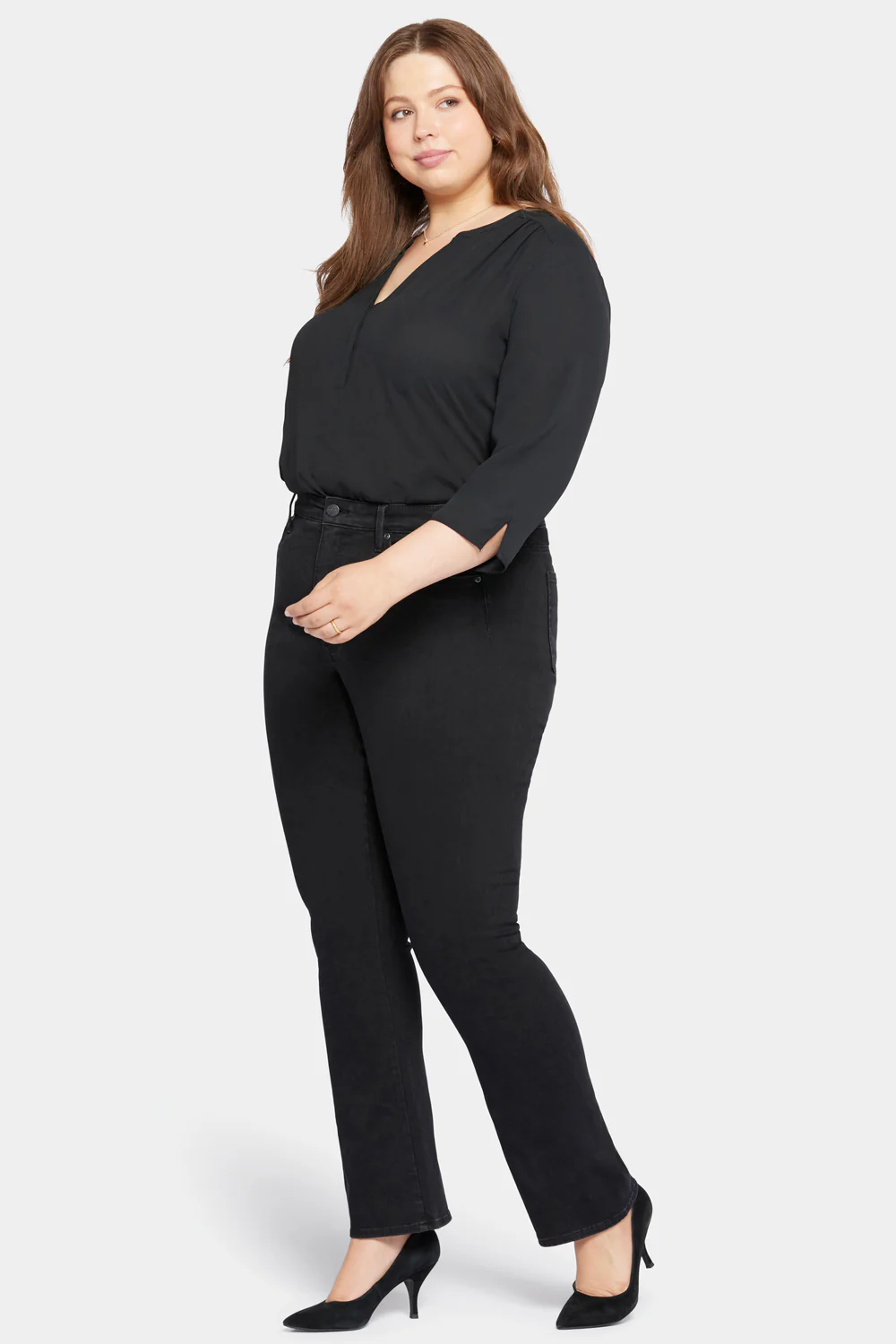 Le Silhouette Slim Bootcut Jeans In Plus Size - Stellar - Image 5