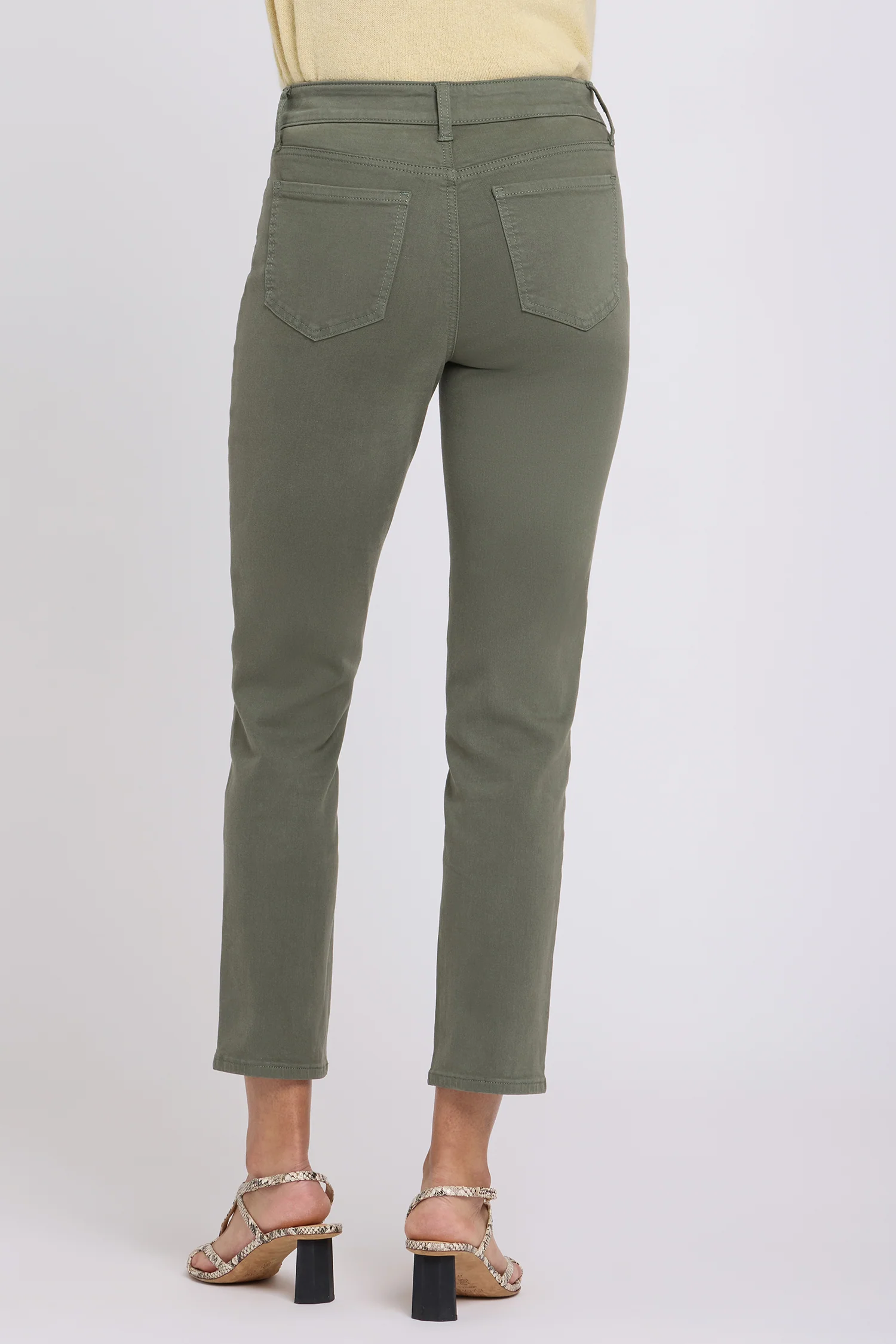 Margot Girlfriend Jeans - Desert Green - Image 2