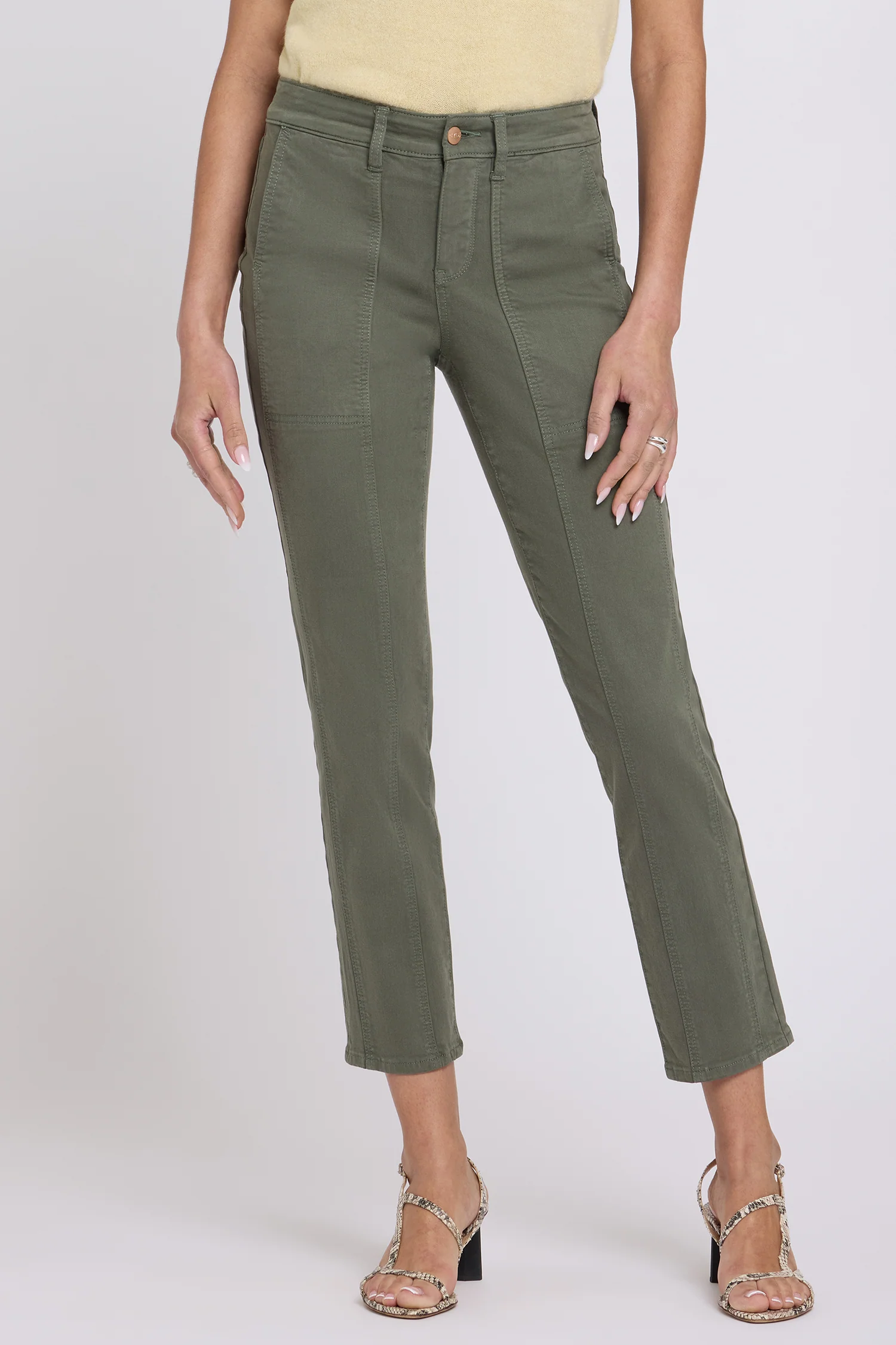 Margot Girlfriend Jeans - Desert Green - Image 4