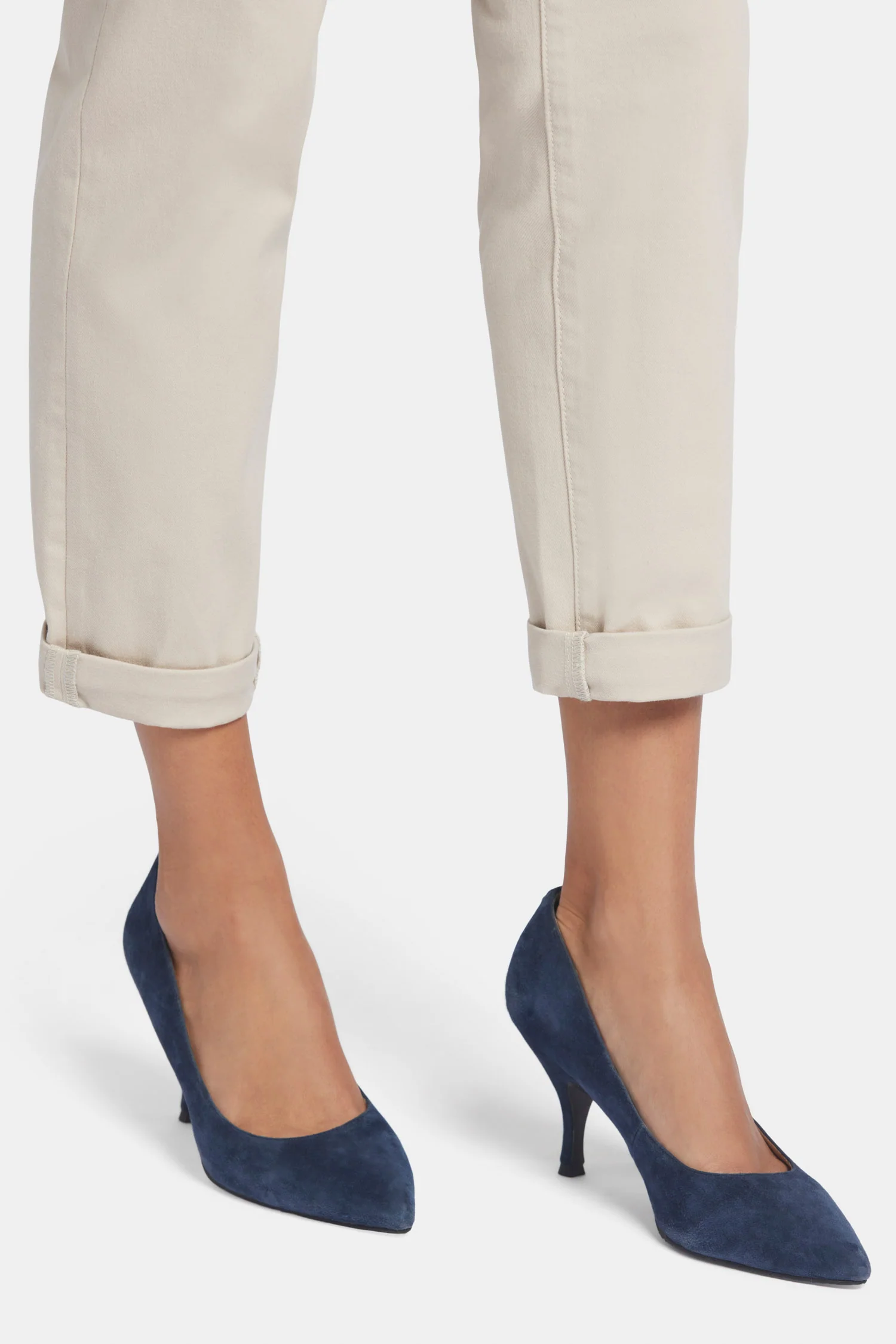 Margot Girlfriend Jeans In Petite - Feather - Image 6