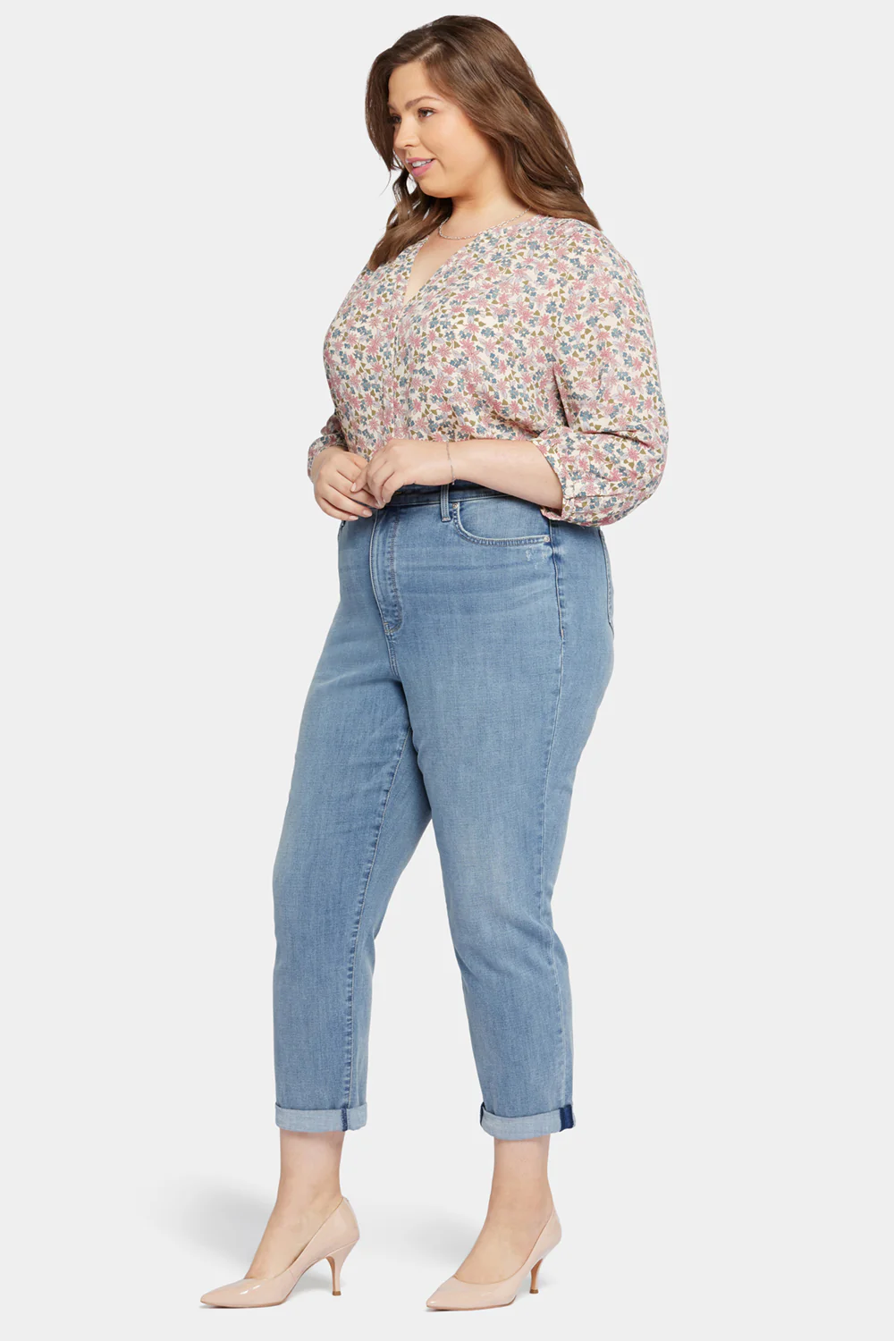 Margot Girlfriend Jeans In Plus Size - Angel - Image 5