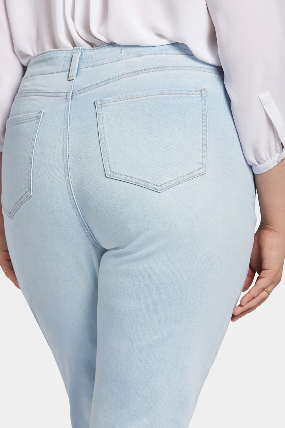 Margot Girlfriend Jeans In Plus Size - Brightside - Image 6