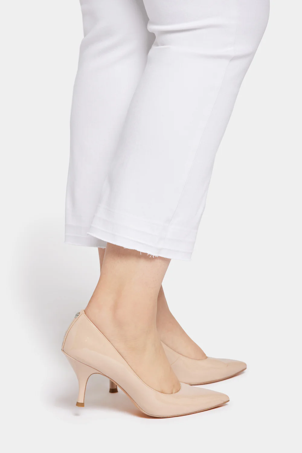 Marilyn Straight Ankle Jeans In Plus Size - Optic White - Image 6