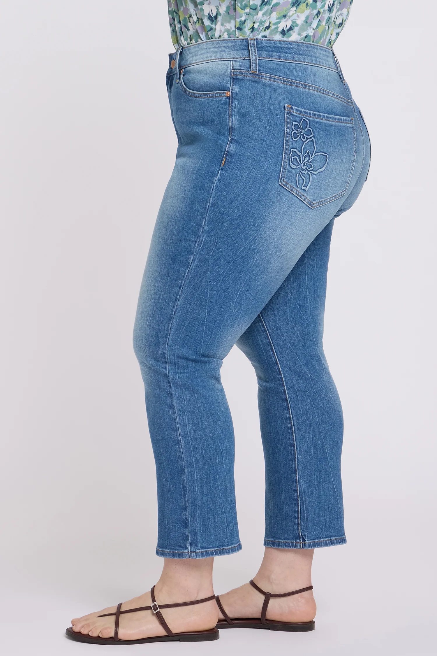Marilyn Straight Ankle Jeans In Plus Size - Pacifica - Image 4