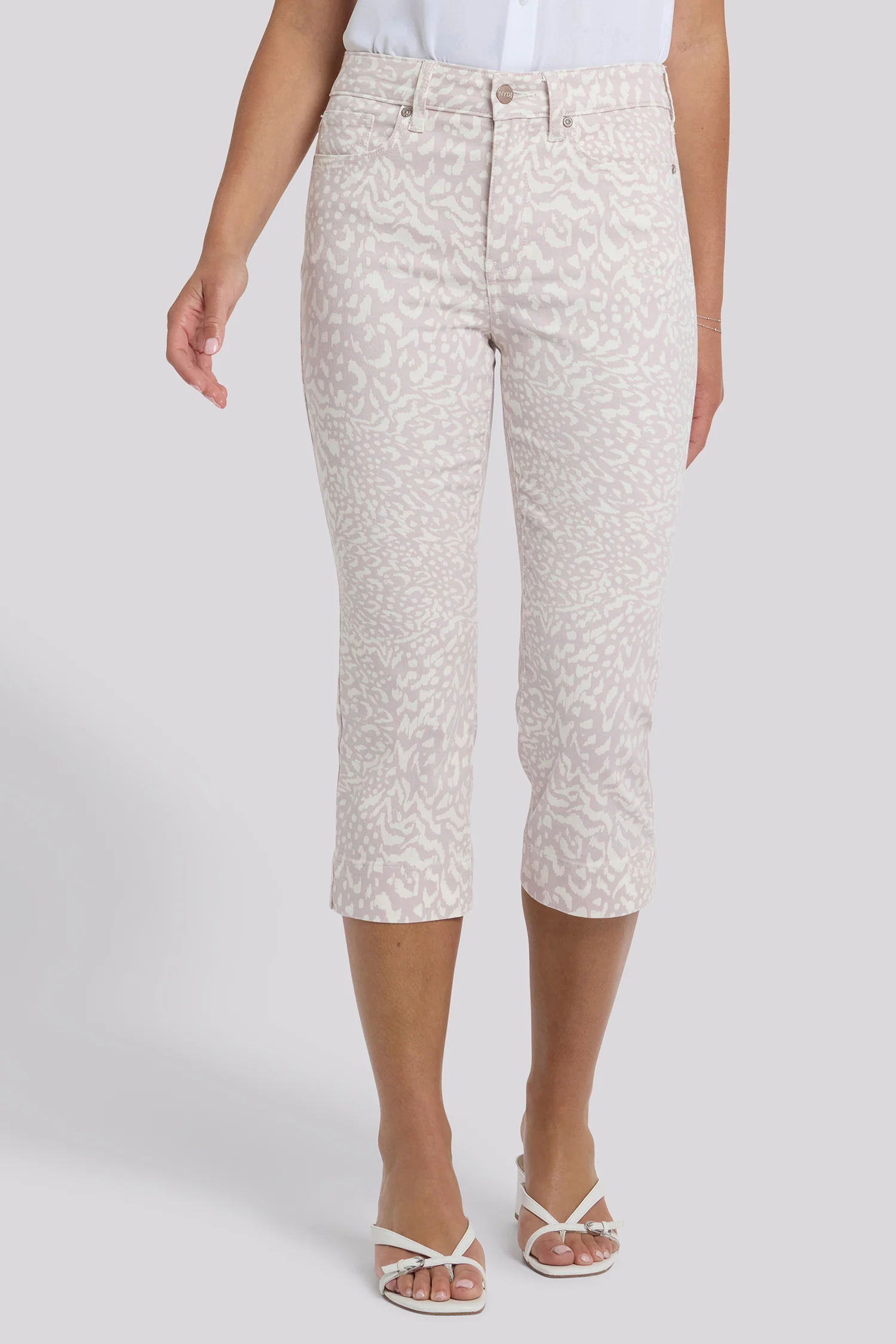 Marilyn Straight Crop Jeans In Petite - Snow Leopard - Image 4