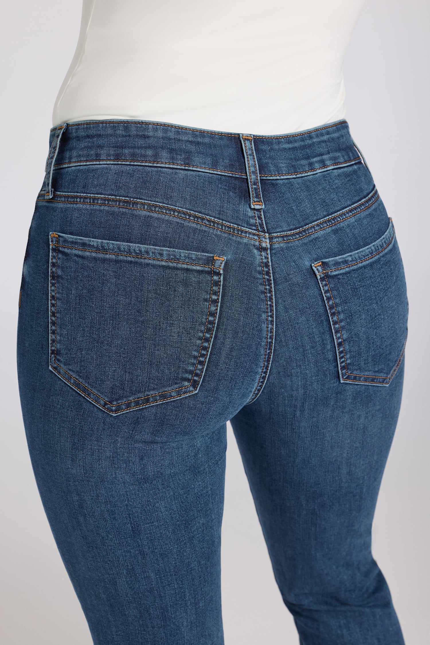 Marilyn Straight Crop Jeans In Petite - Sunset Villa - Image 2