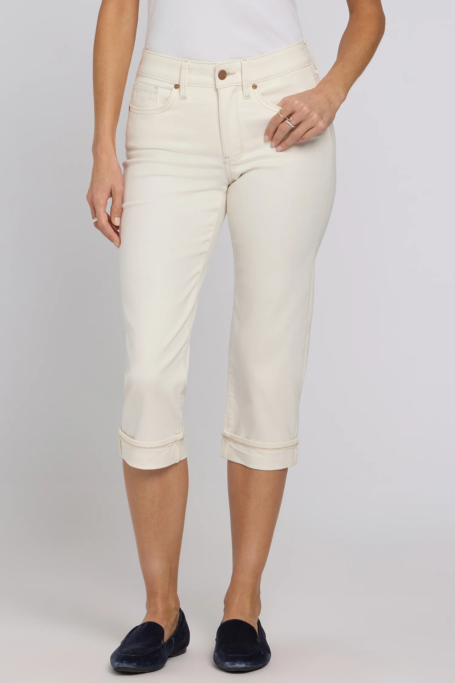 Marilyn Straight Crop Jeans In Petite - Vintage White - Image 5