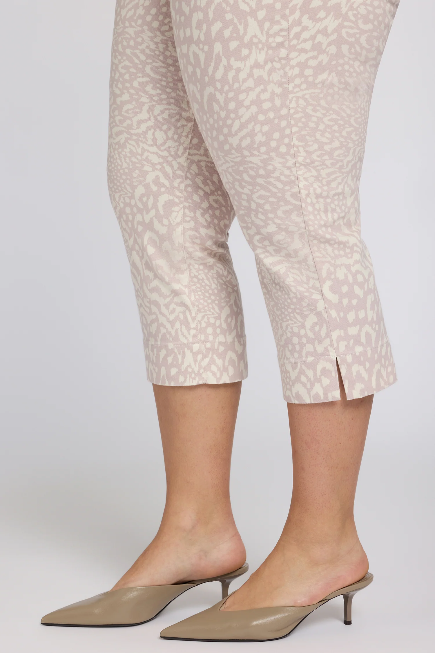 Marilyn Straight Crop Jeans In Plus Size - Snow Leopard - Image 2