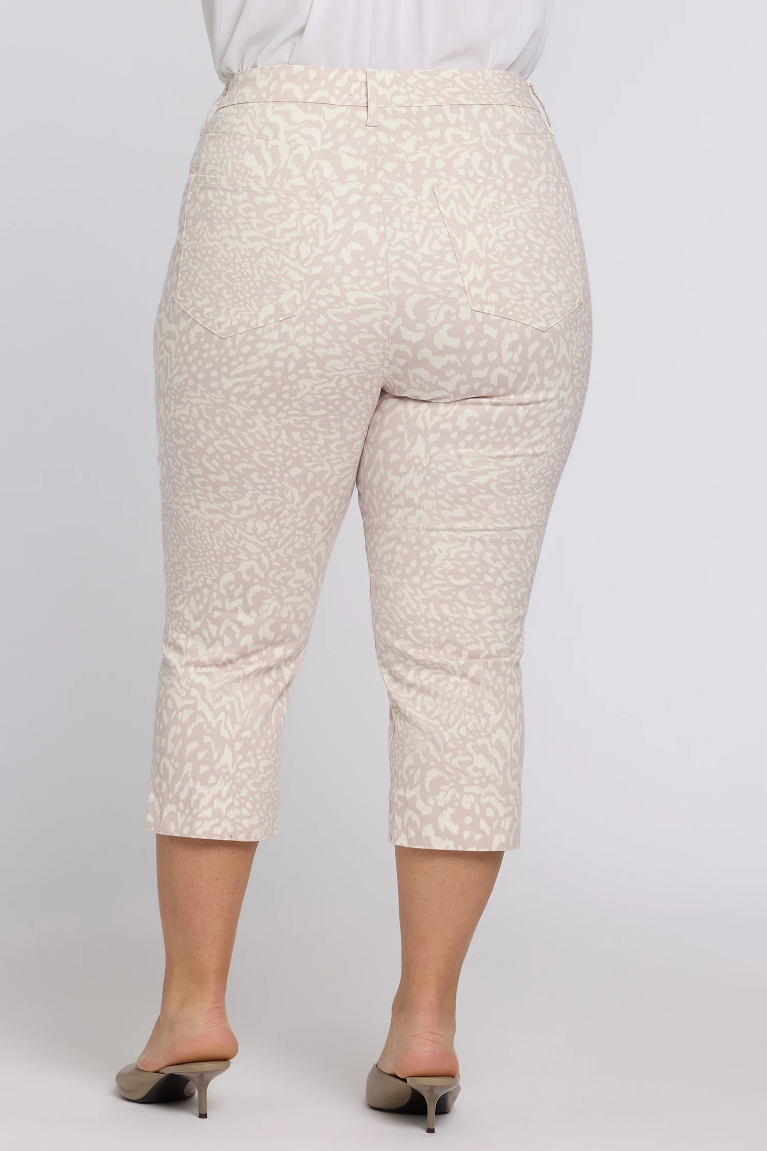 Marilyn Straight Crop Jeans In Plus Size - Snow Leopard - Image 3