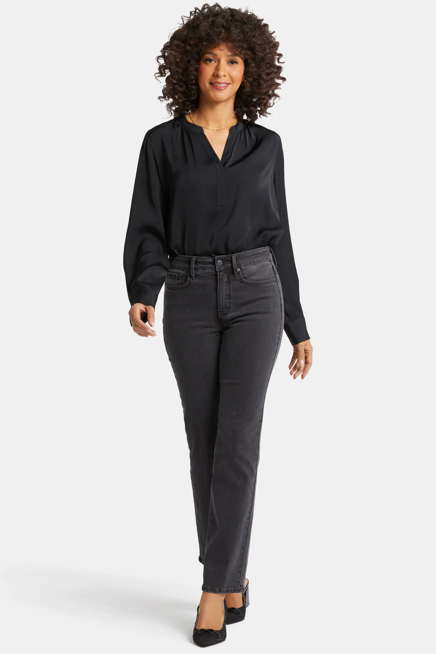 Marilyn Straight Jeans In Petite - Cloud Stone - Image 4
