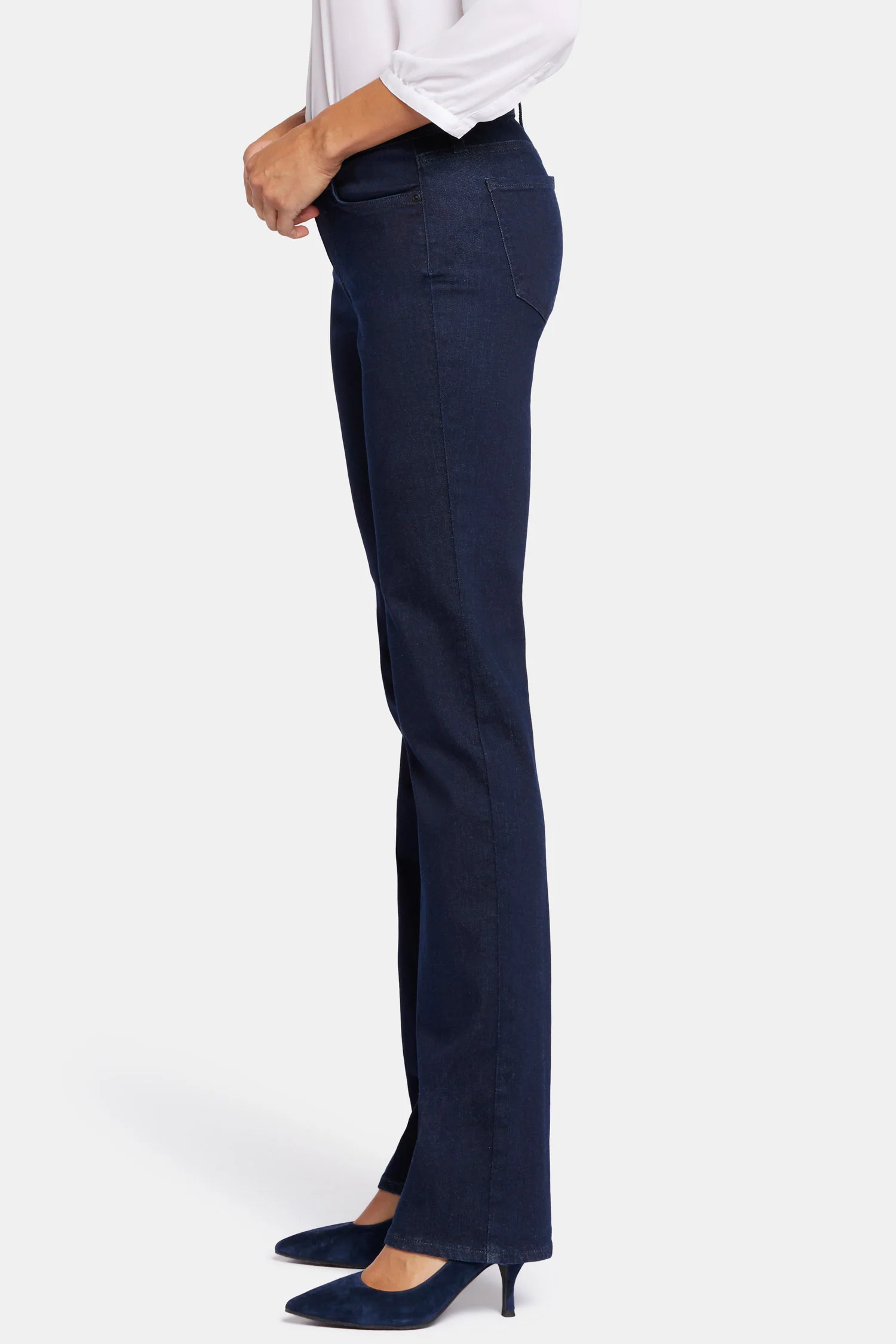 Marilyn Straight Jeans In Petite - Rinse - Image 3