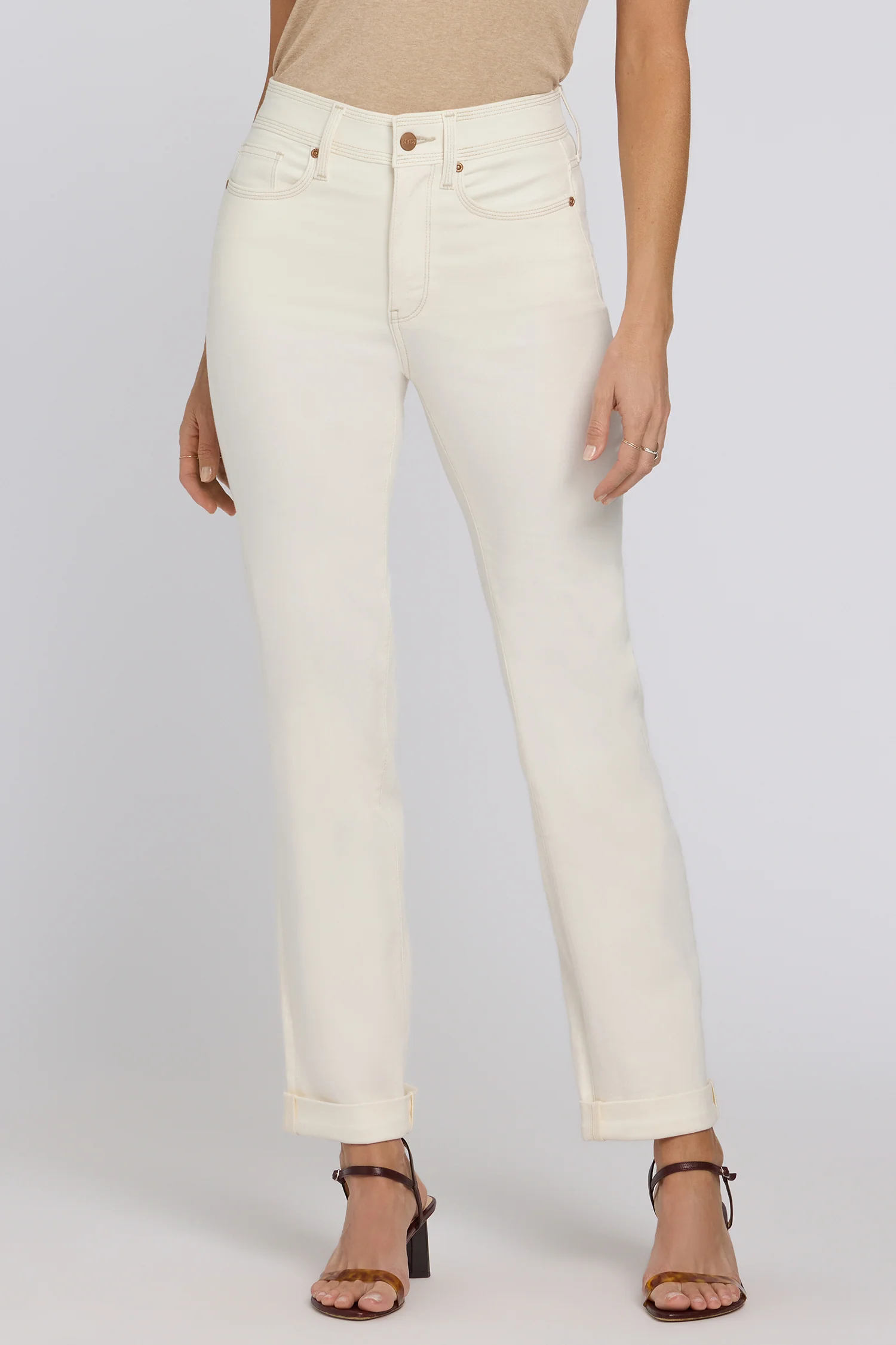 Marilyn Straight Jeans In Petite - Vintage White - Image 4