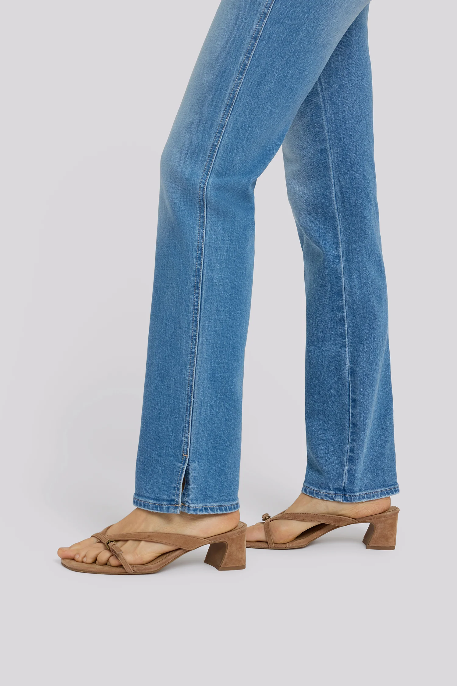 Marilyn Straight Jeans In Petite - Vista Lakes - Image 3