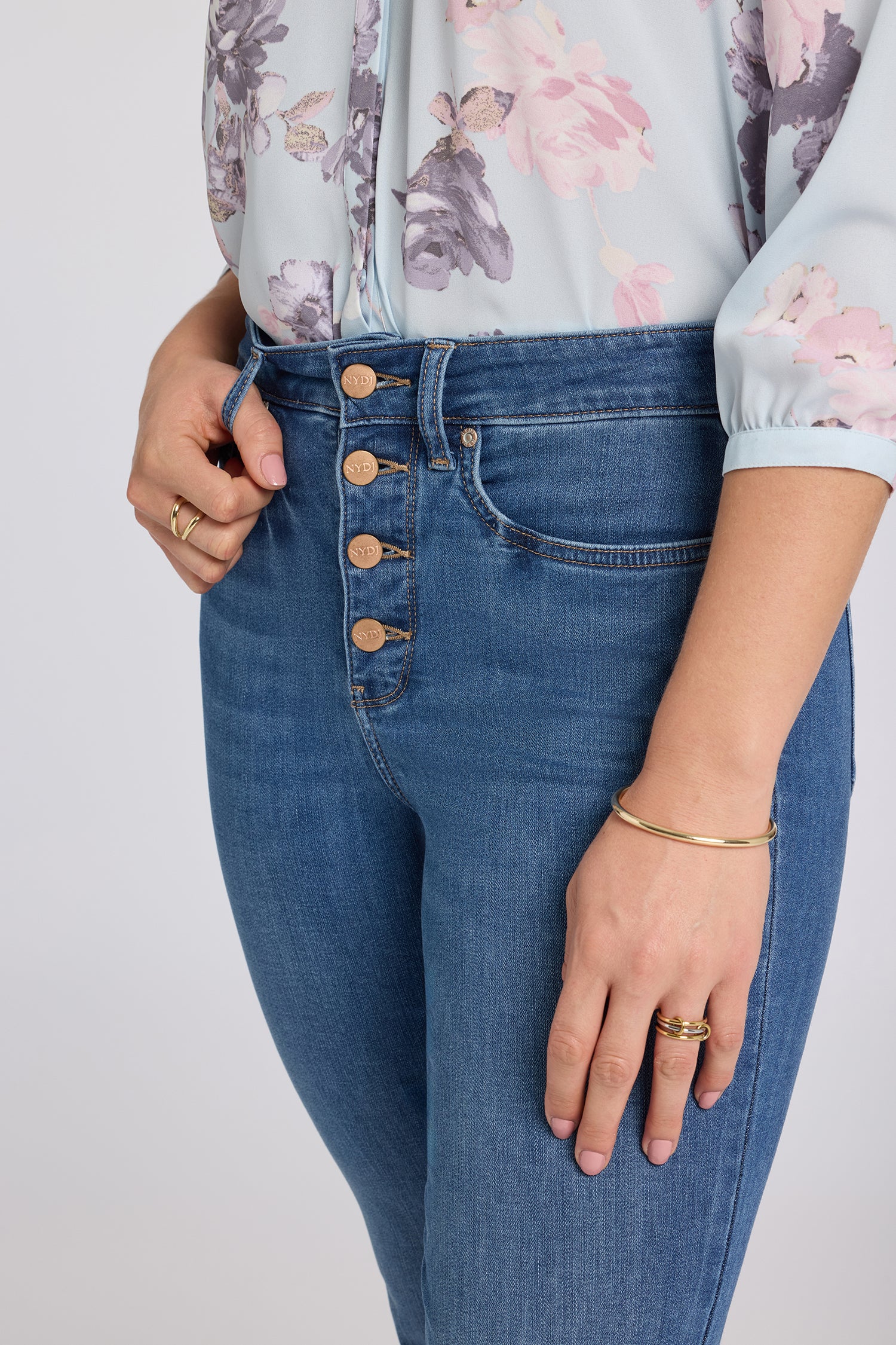 Marilyn Straight Jeans In Petite - Wild River - Image 2