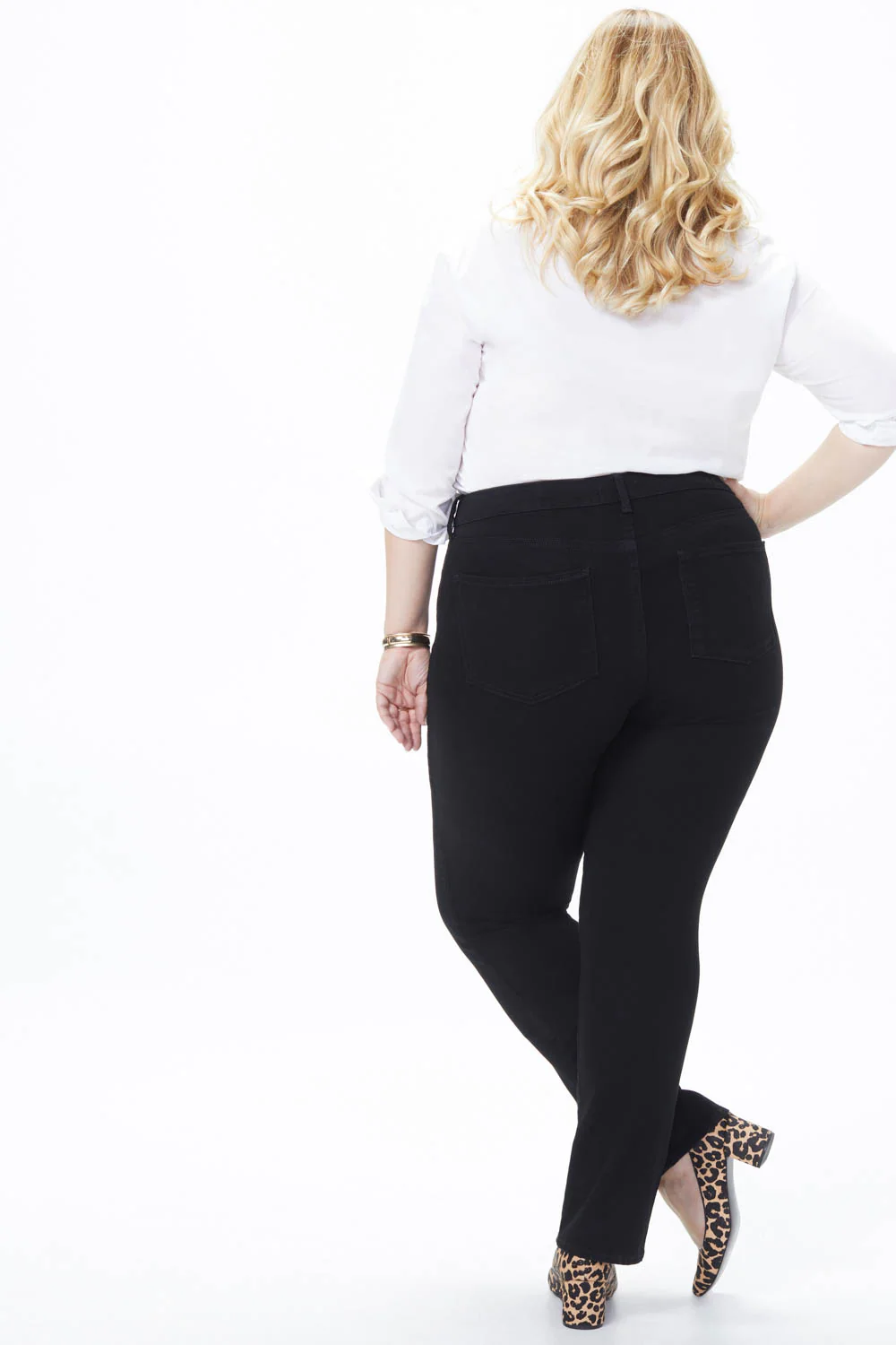 Marilyn Straight Jeans In Plus Size - Black - Image 3