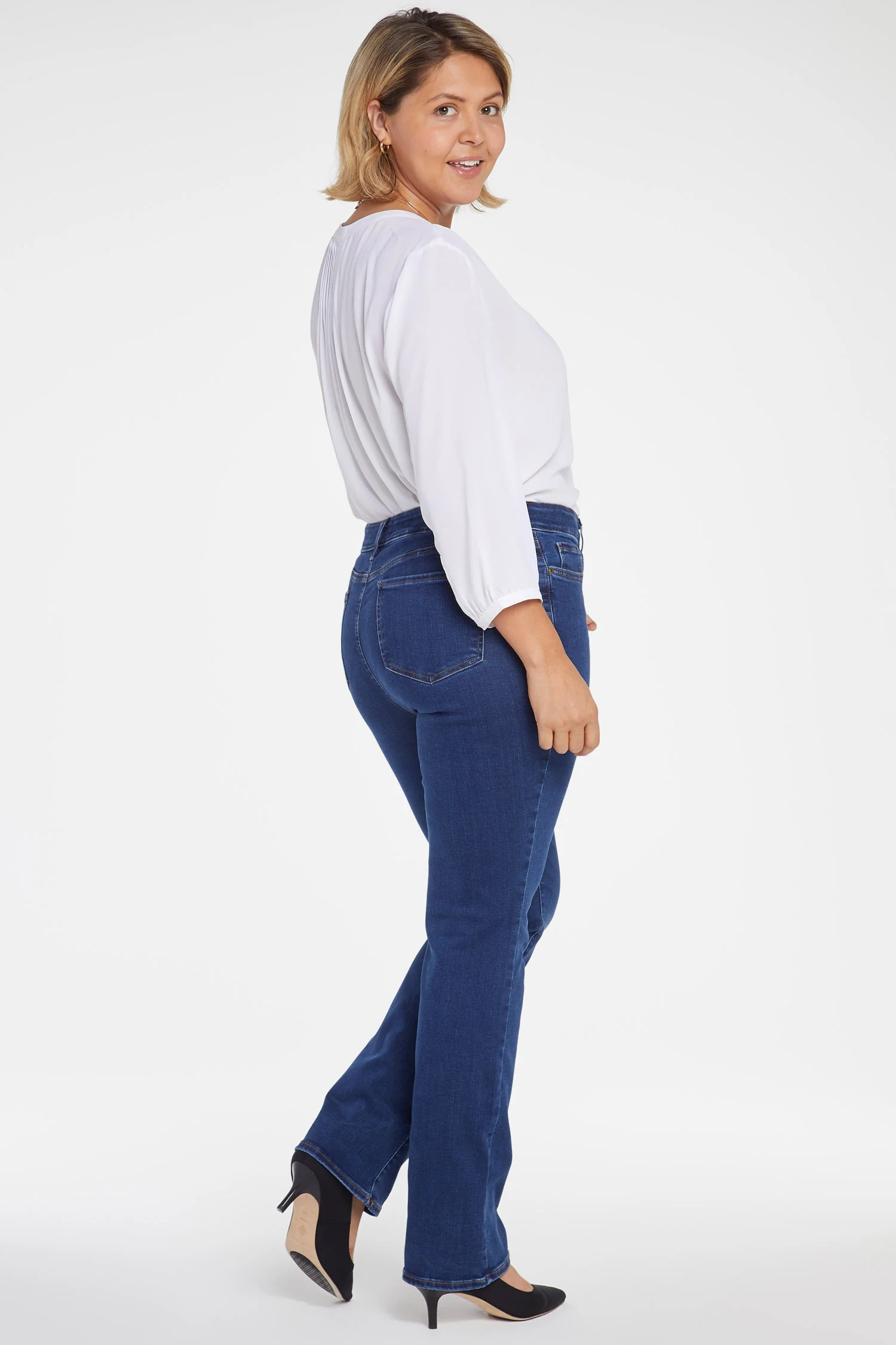 Marilyn Straight Jeans In Plus Size - Quinn - Image 6