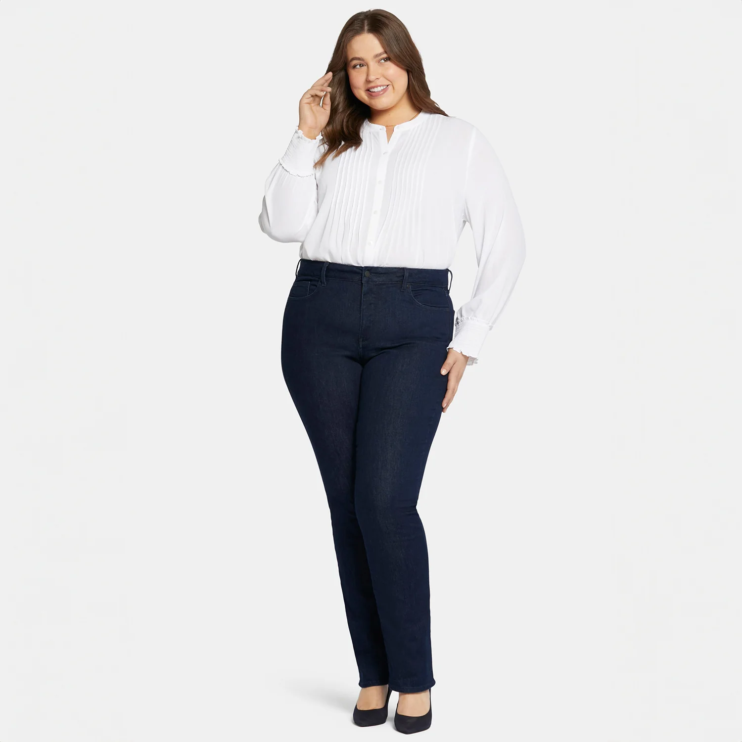 Marilyn Straight Jeans In Plus Size - Rinse - Image 7