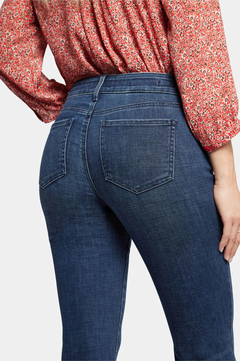 Marilyn Straight Jeans - Mesquite - Image 5
