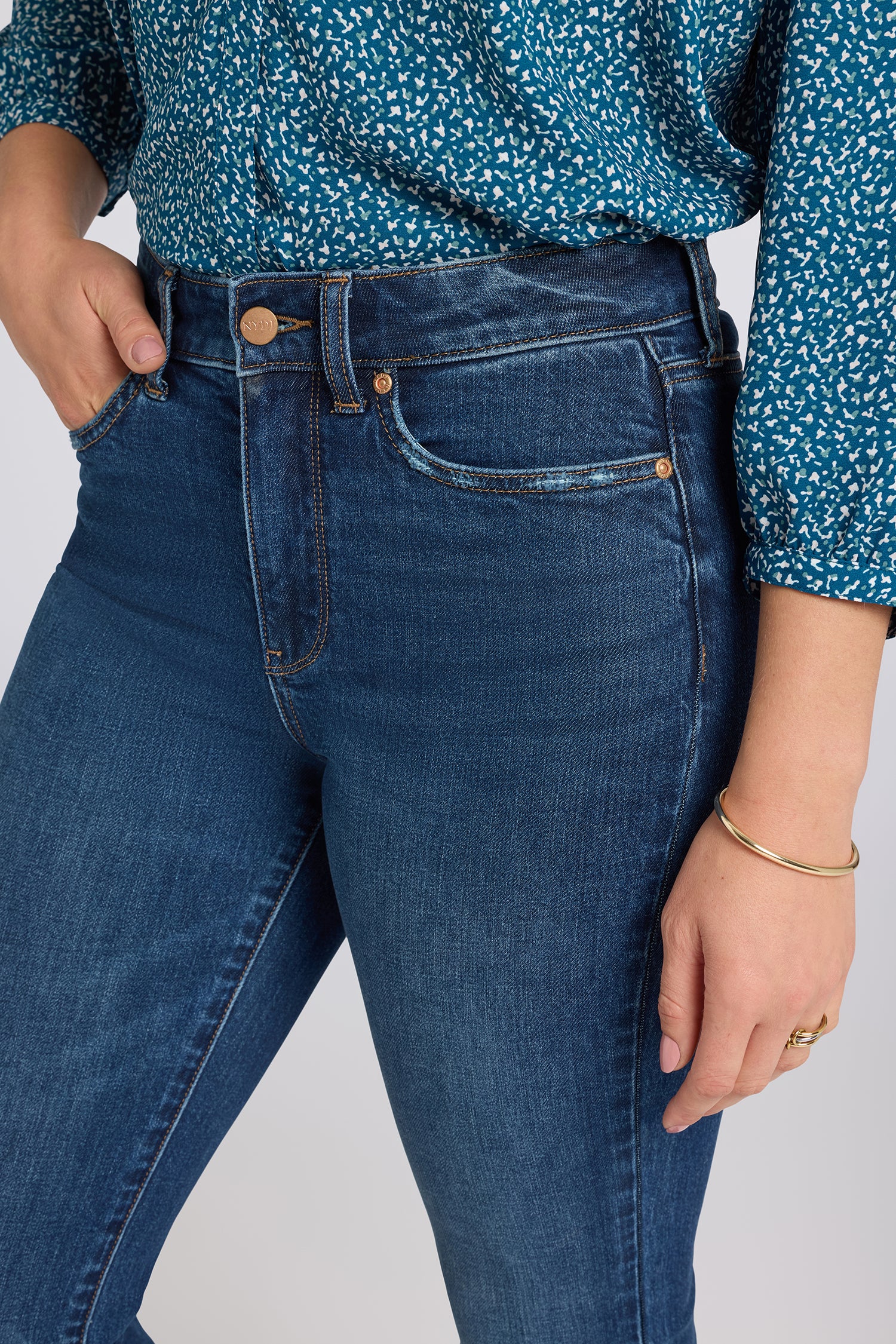 Marilyn Straight Jeans - Sunset Villa - Image 5