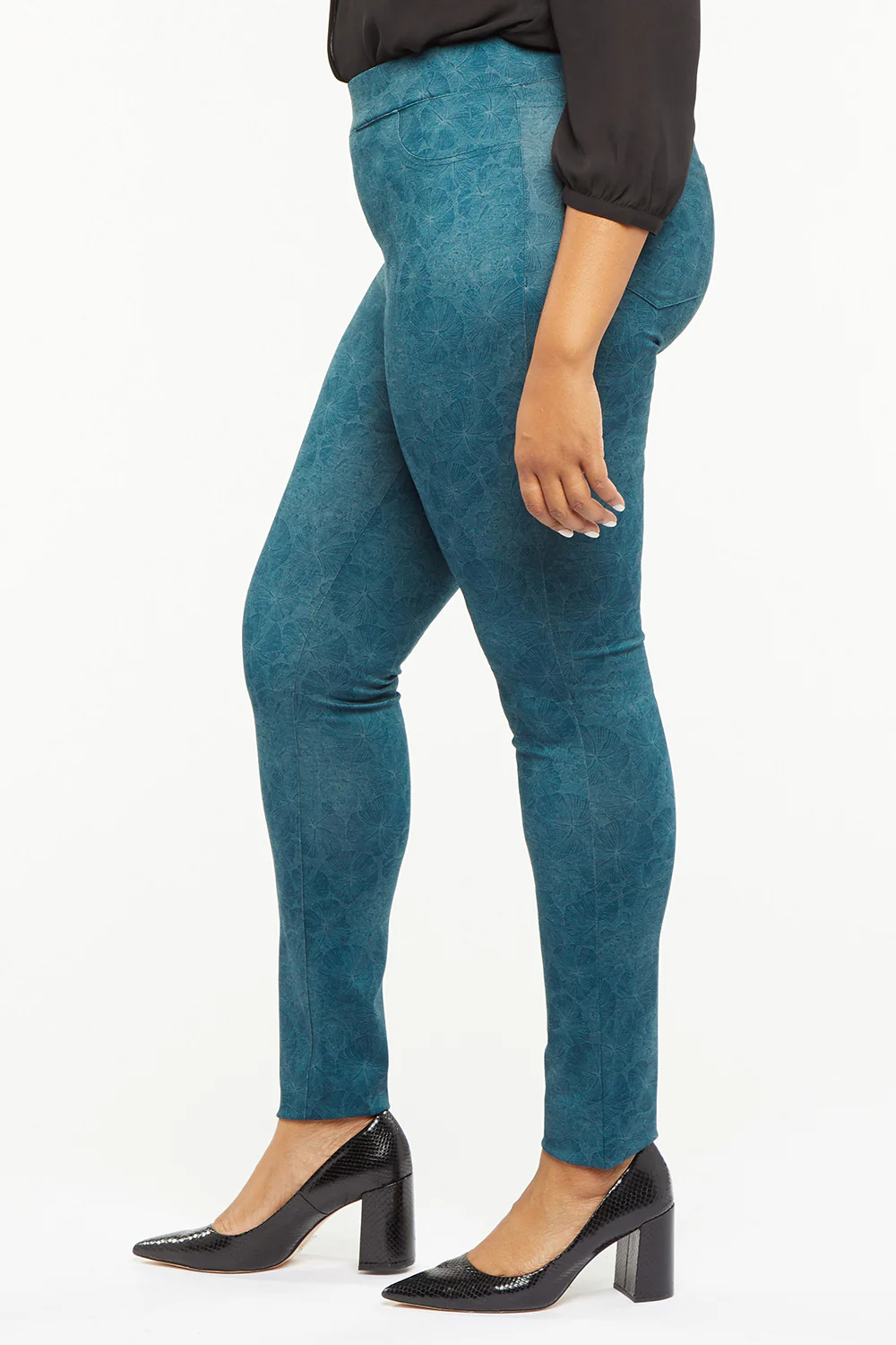 Modern Legging Pants In Plus Size - Cheshire Hill - Image 3