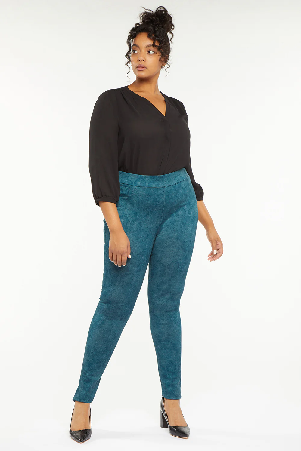 Modern Legging Pants In Plus Size - Cheshire Hill - Image 4