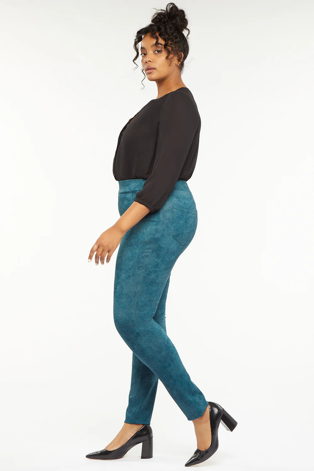 Modern Legging Pants In Plus Size - Cheshire Hill - Image 6